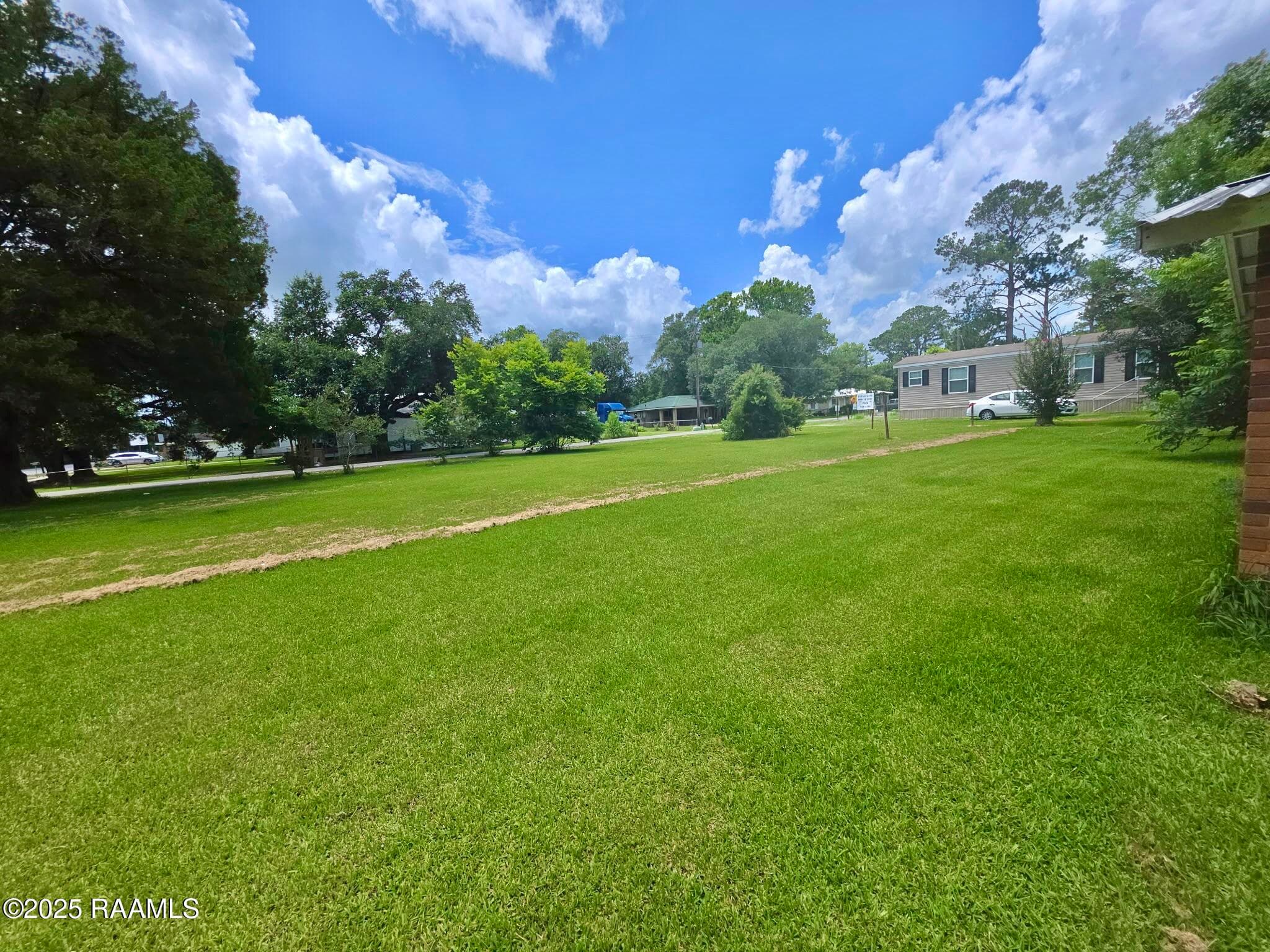 1523 N Main - Outdoor - Side (2)