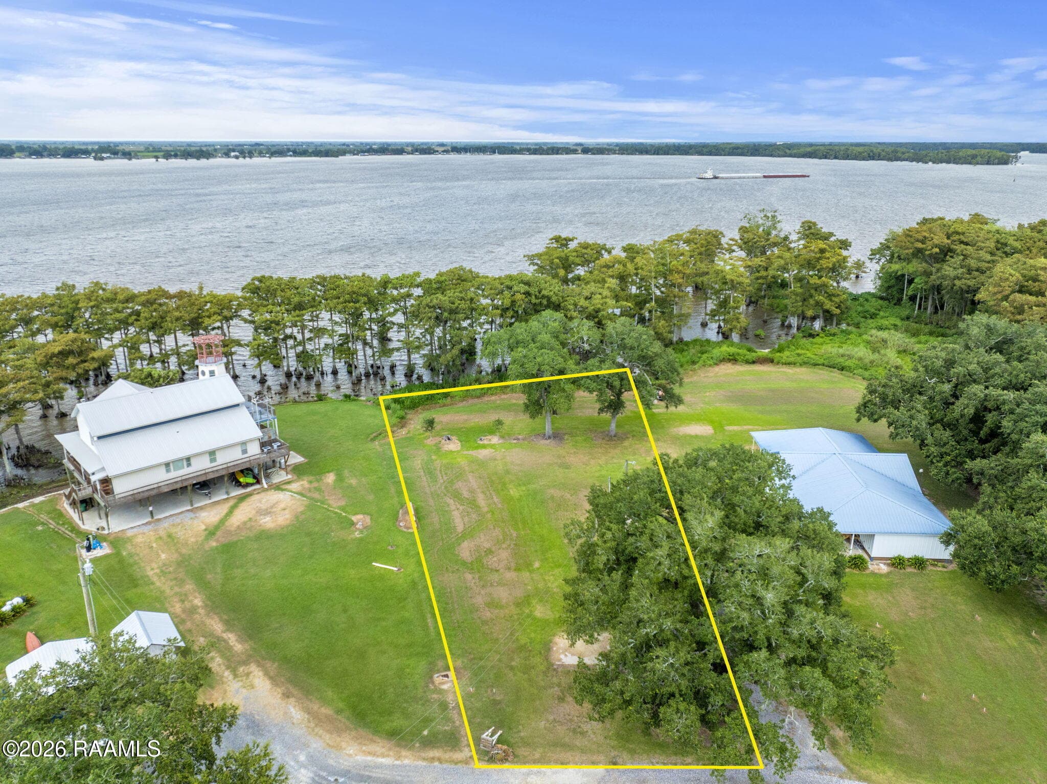 6903 Lake Cove, Gueydan, LA, 70542