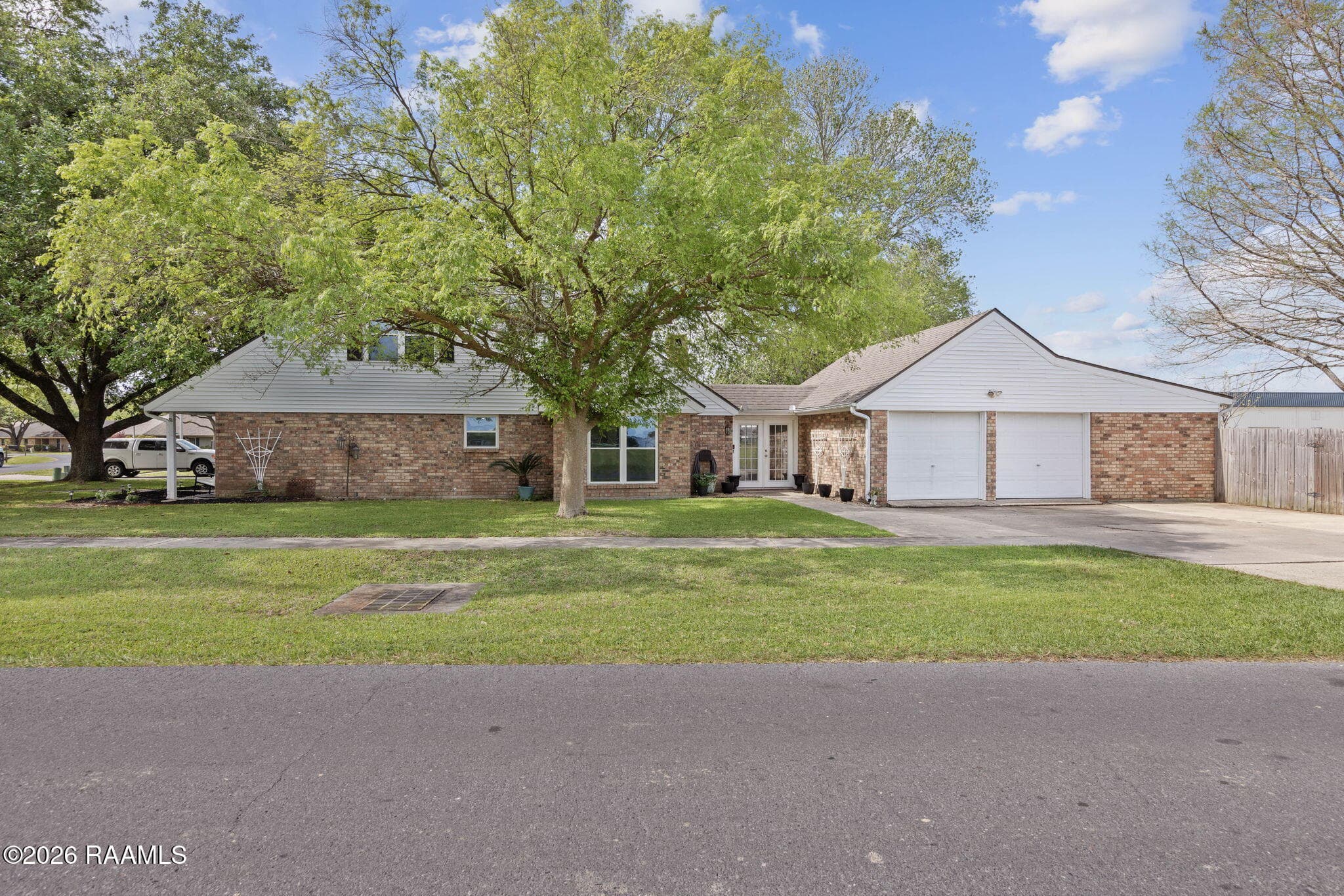 4-web-or-mls-100 Presbytere Pkwy-4