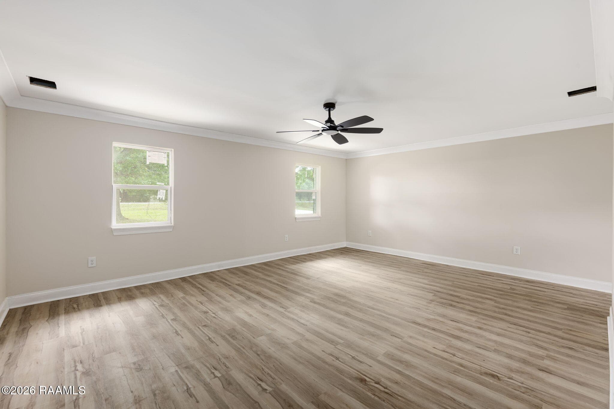 5-web-or-mls-1401 S Fieldspan Rd-5