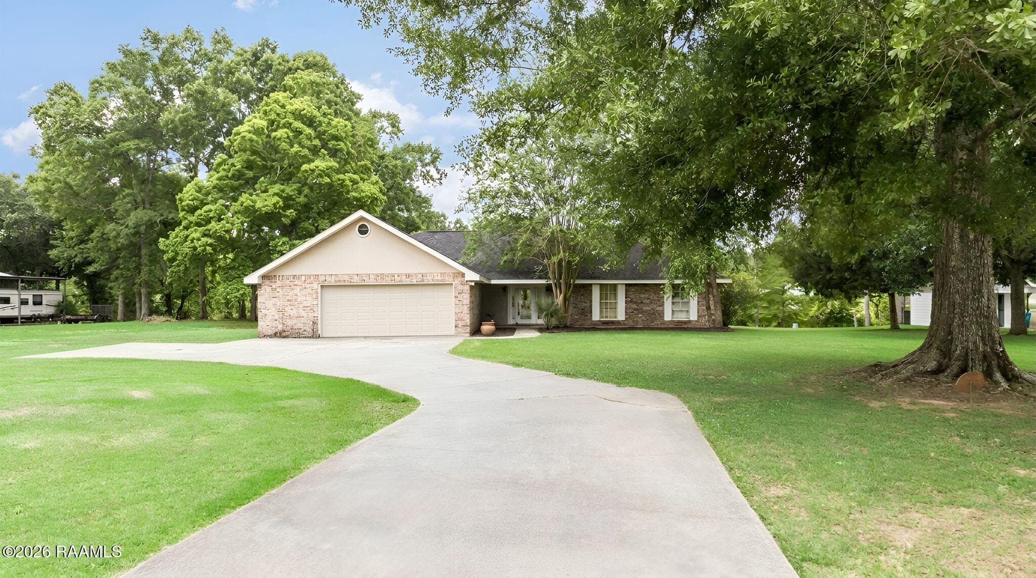 4-web-or-mls-1004 Hugh-1