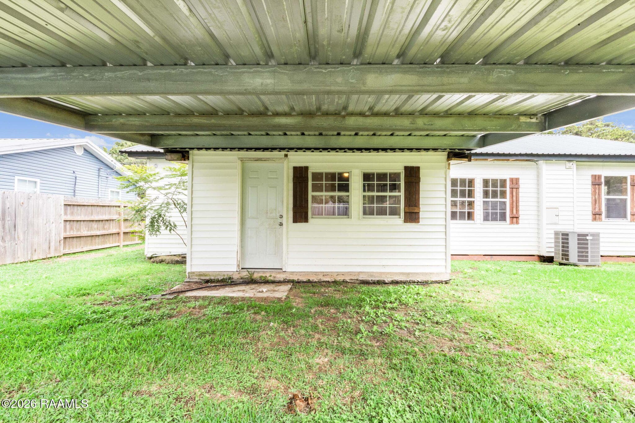 3-web-or-mls-407 Donald-15
