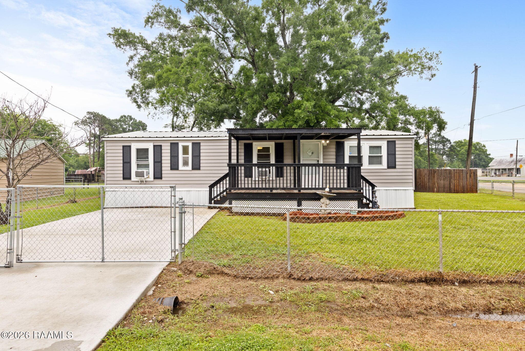 6-web-or-mls-204 Longbridge Rd-6