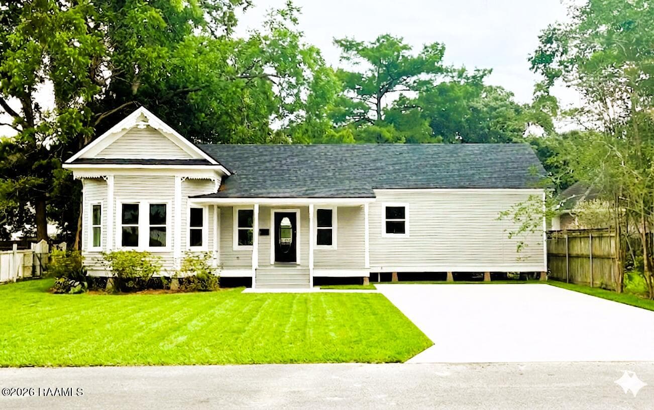 516 E. Hutchinson - Rendered Front