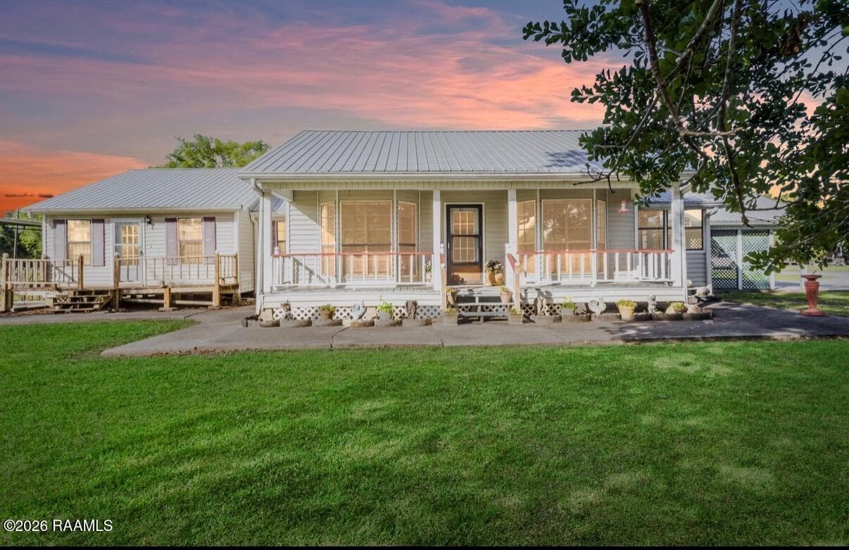 1007 Dautreuil Lane, St. Martinville, LA, 70582