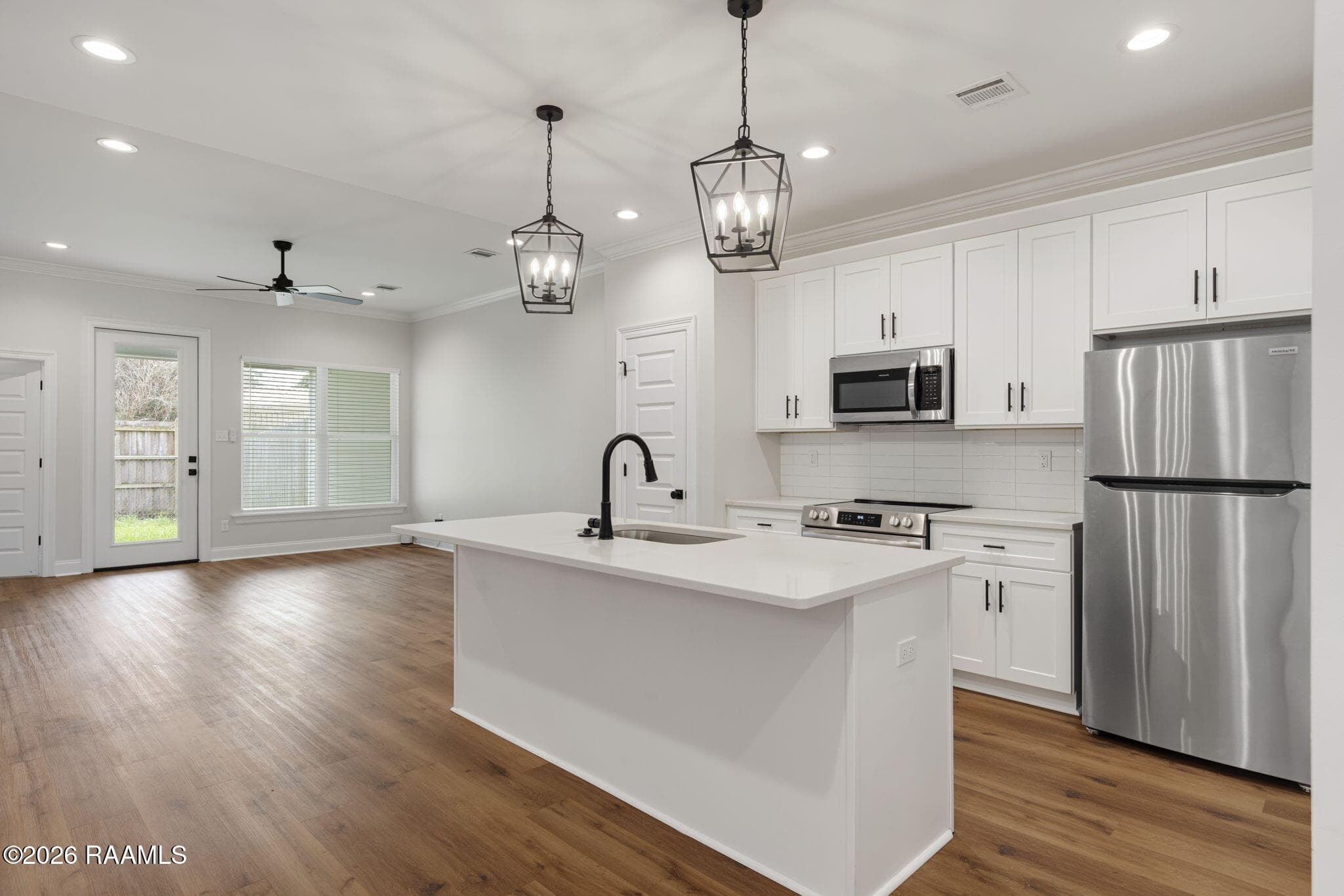 5-web-or-mls-300 Ave B Unit D-5