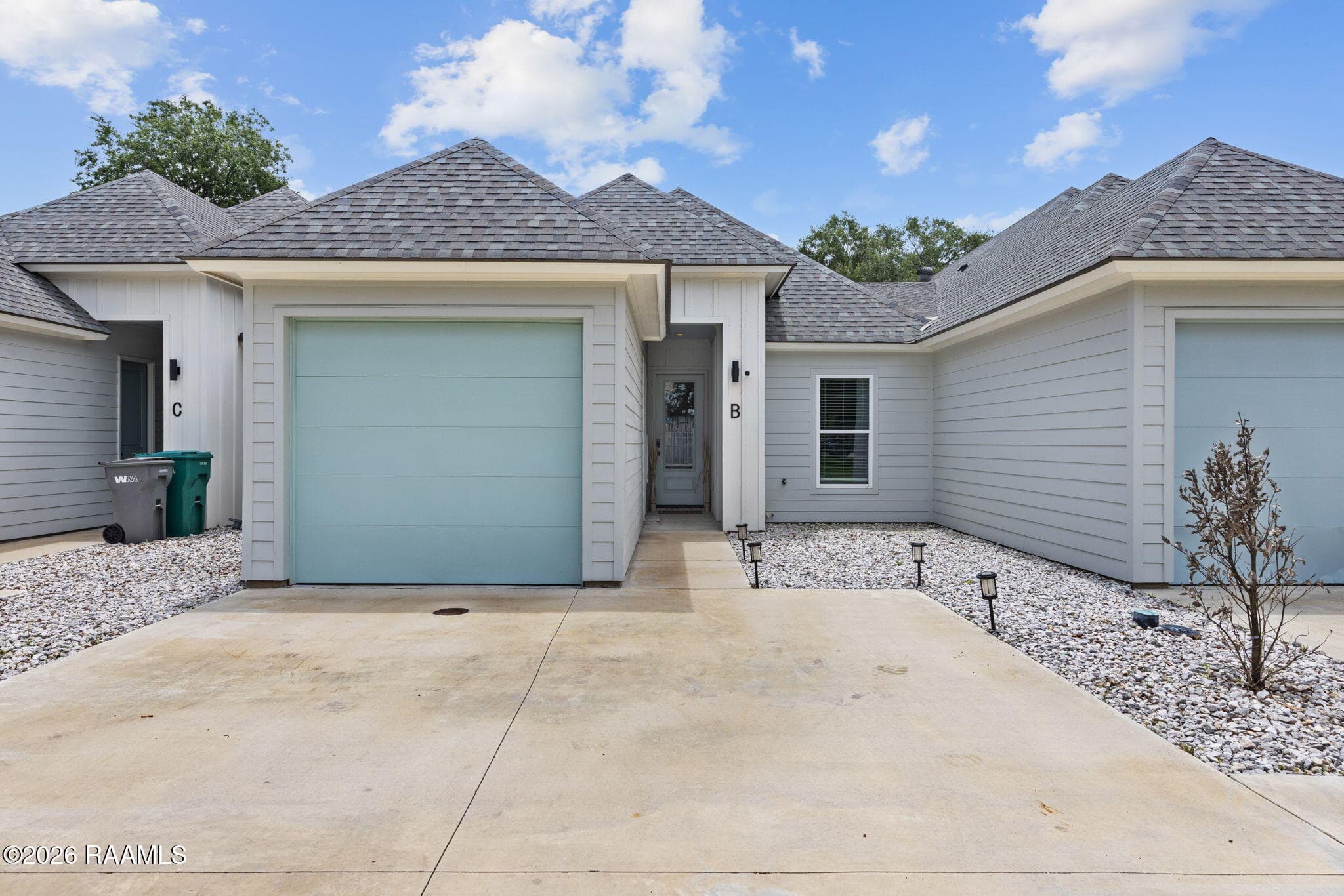 1-web-or-mls-300 Ave B Unit B-1