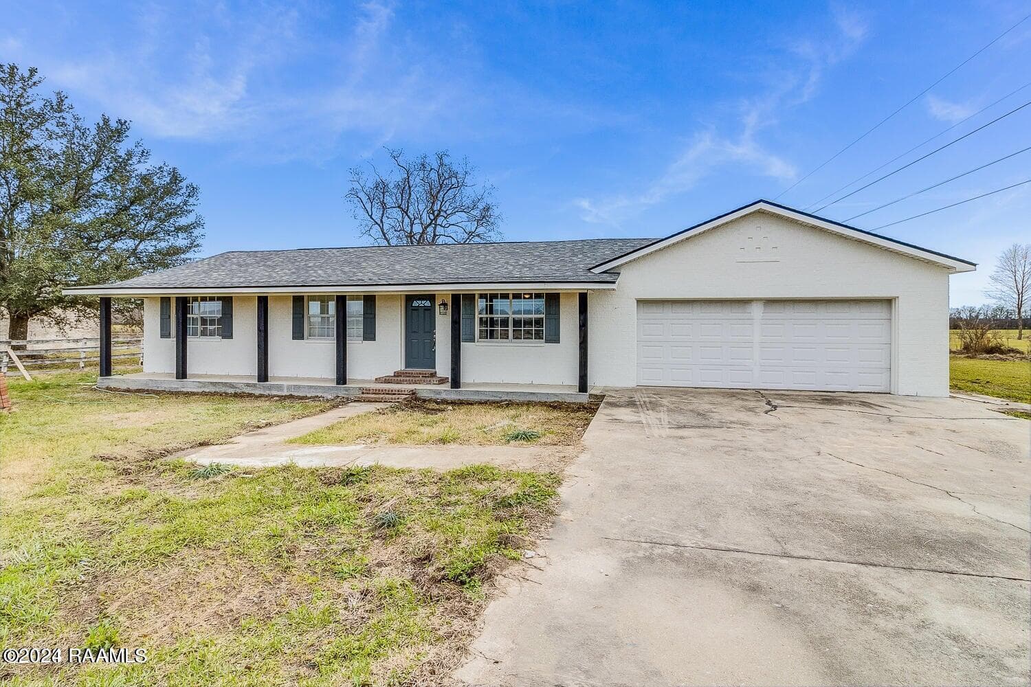 1123 Lake Martin