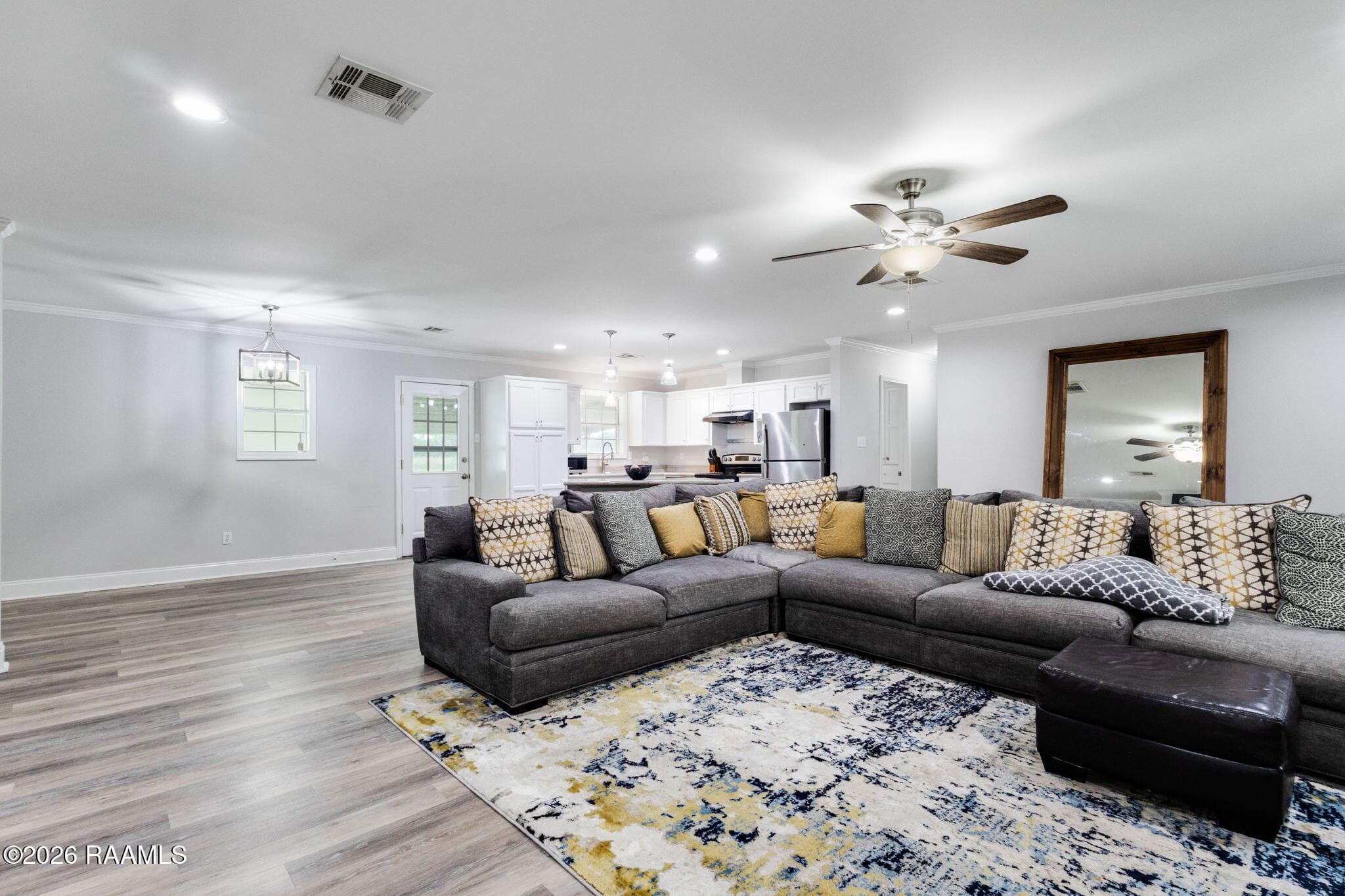 12-web-or-mls-115 Colorado Rd-11