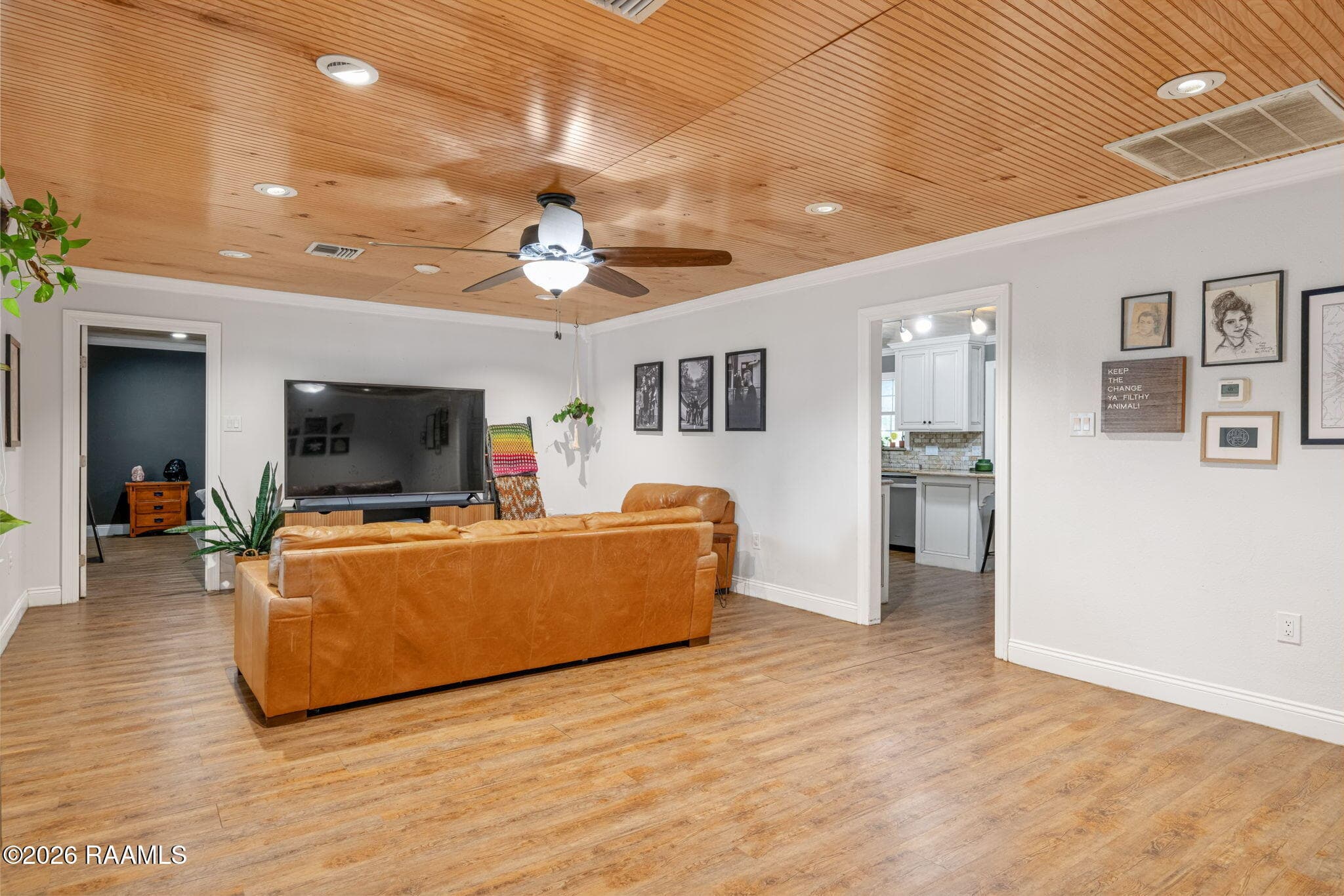 4-web-or-mls-804 St Anne St-4