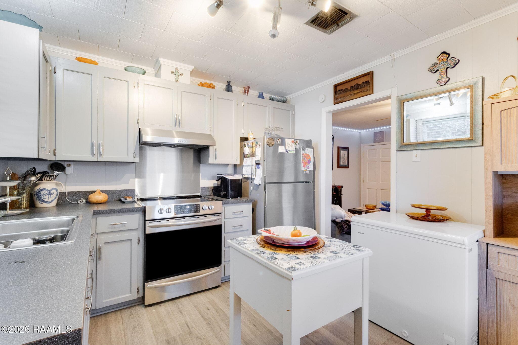 9-web-or-mls-313 Mcllhenny-5