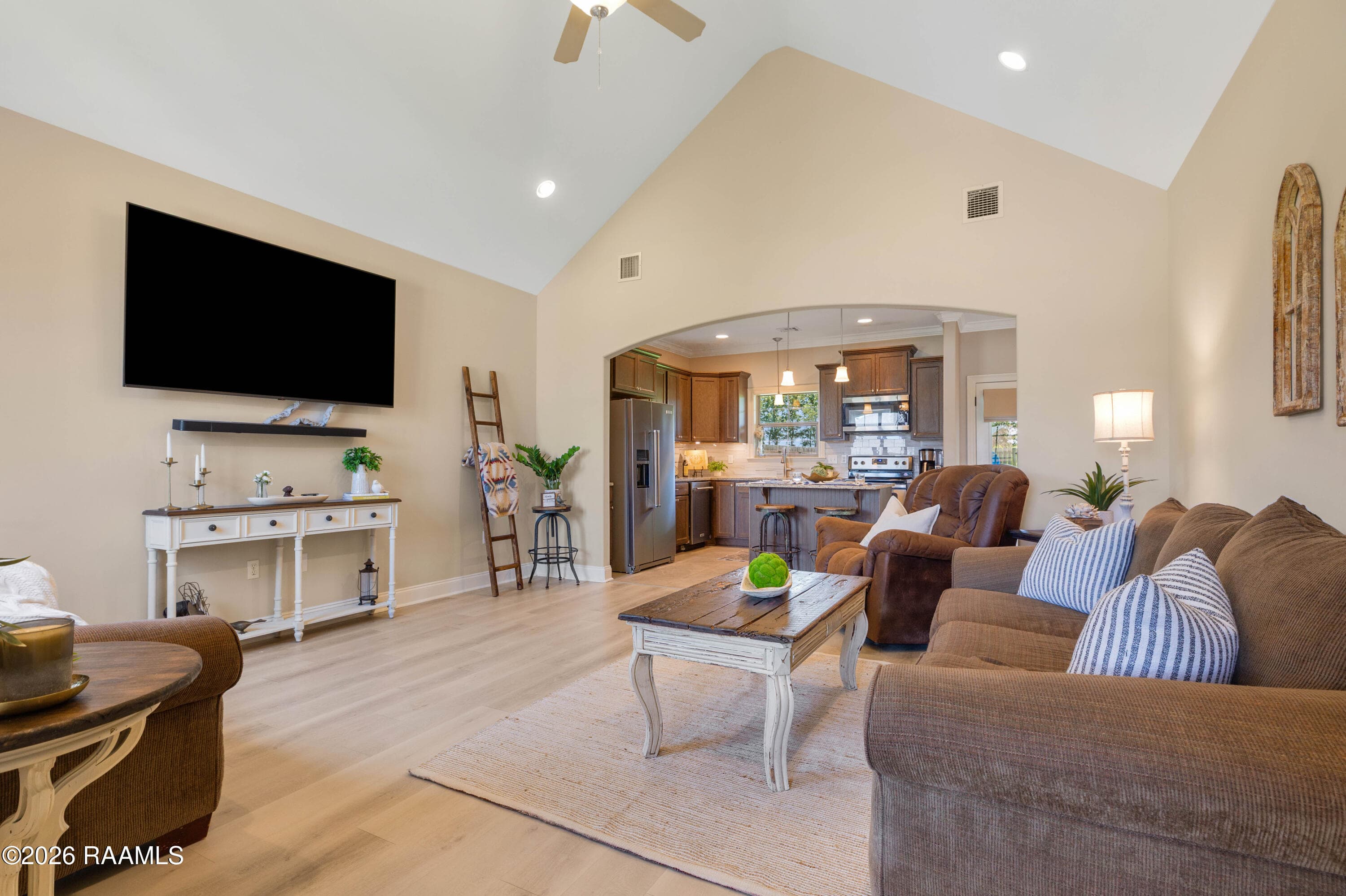 143 Rue Village Maurice-4