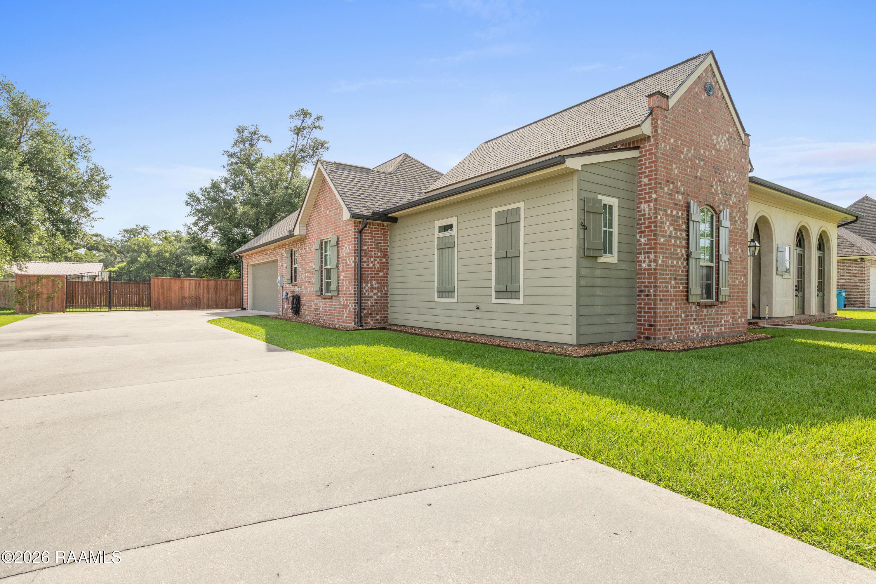 1044Angelwood-7