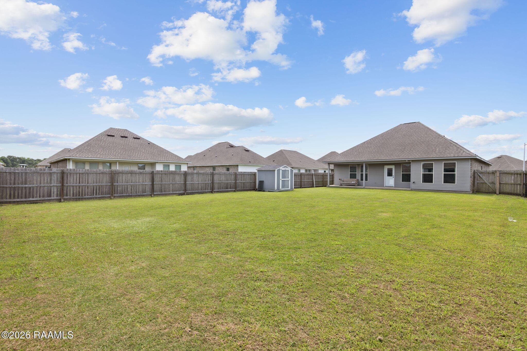 22-web-or-mls-218 Hunters Hill Dr-22