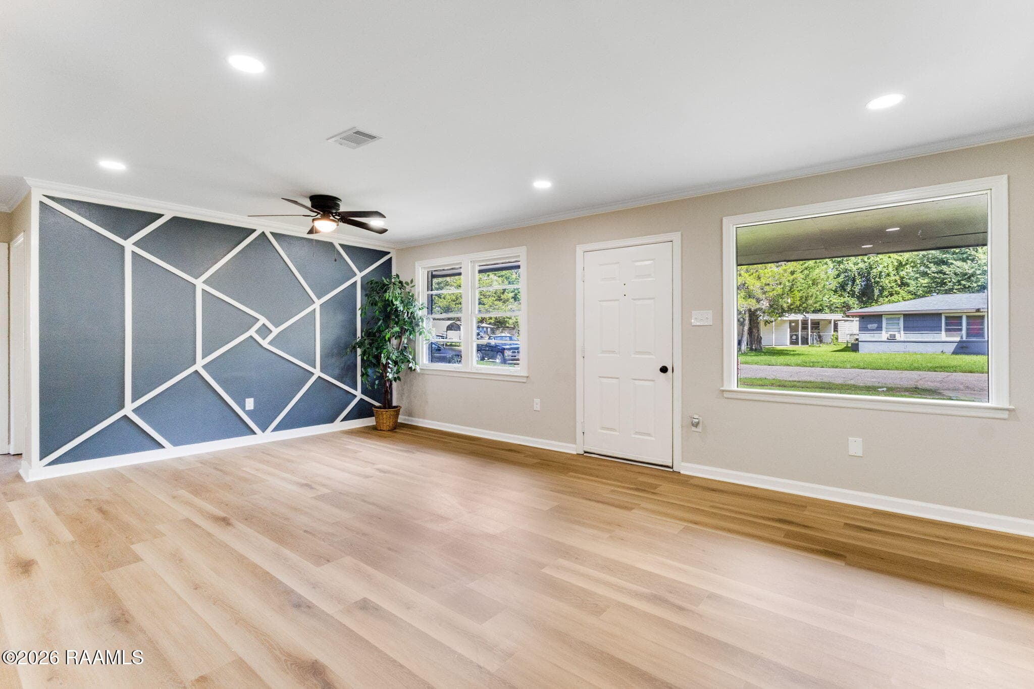 2-web-or-mls-2343 Ledoux Cir-1
