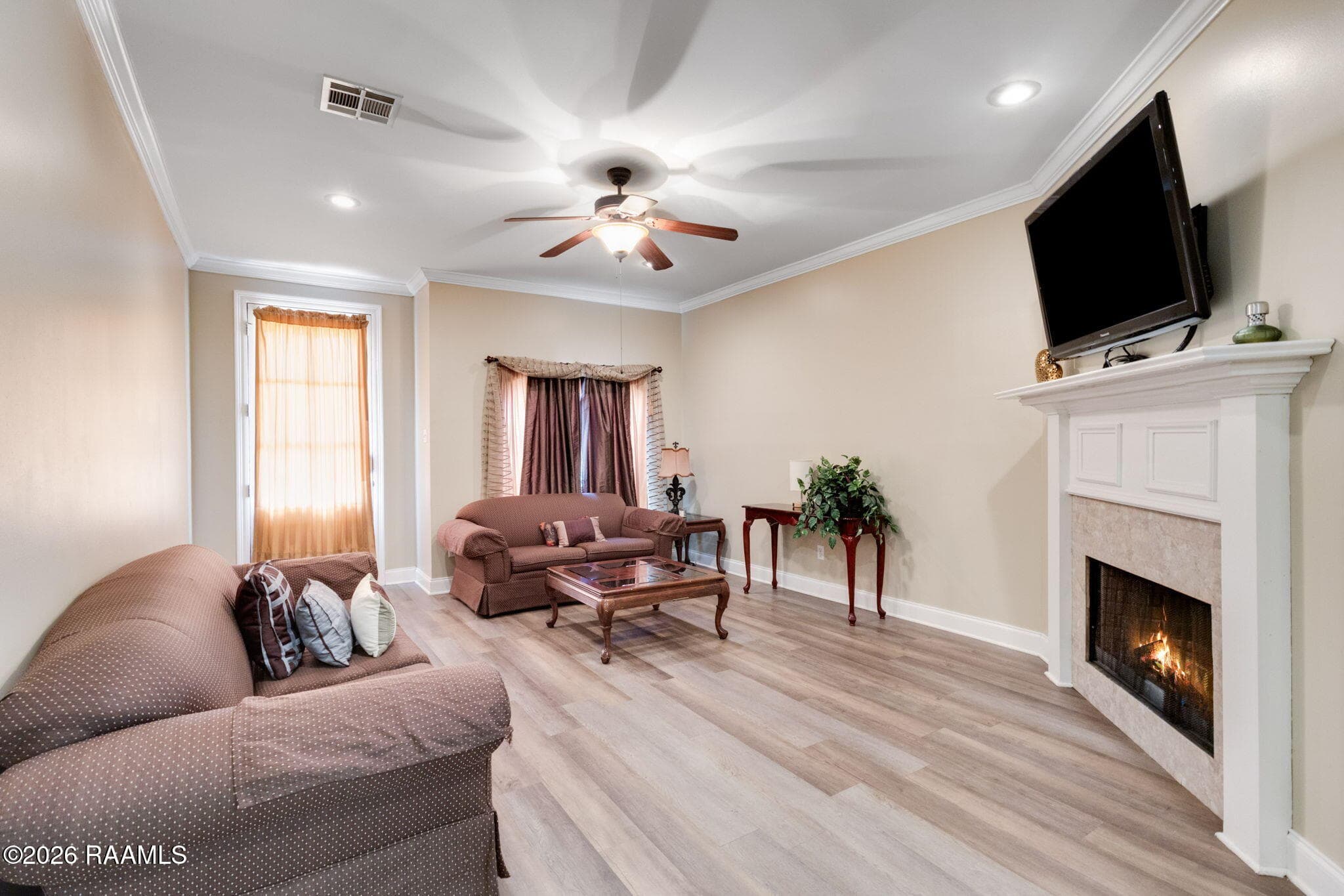 11-web-or-mls-2803 Louisiana Ave 76-4