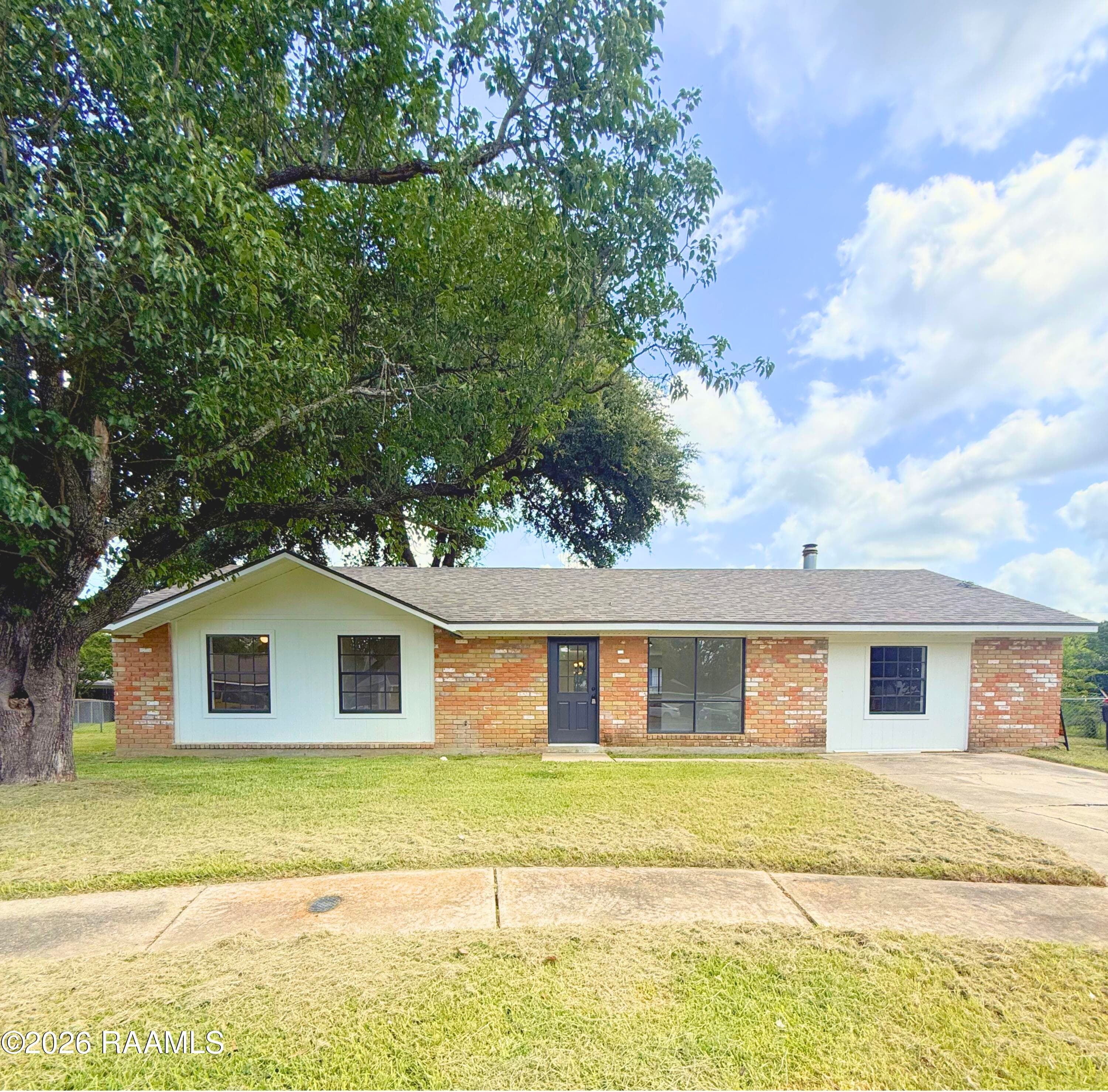 208 Castle Row, Lafayette, LA, 70506
