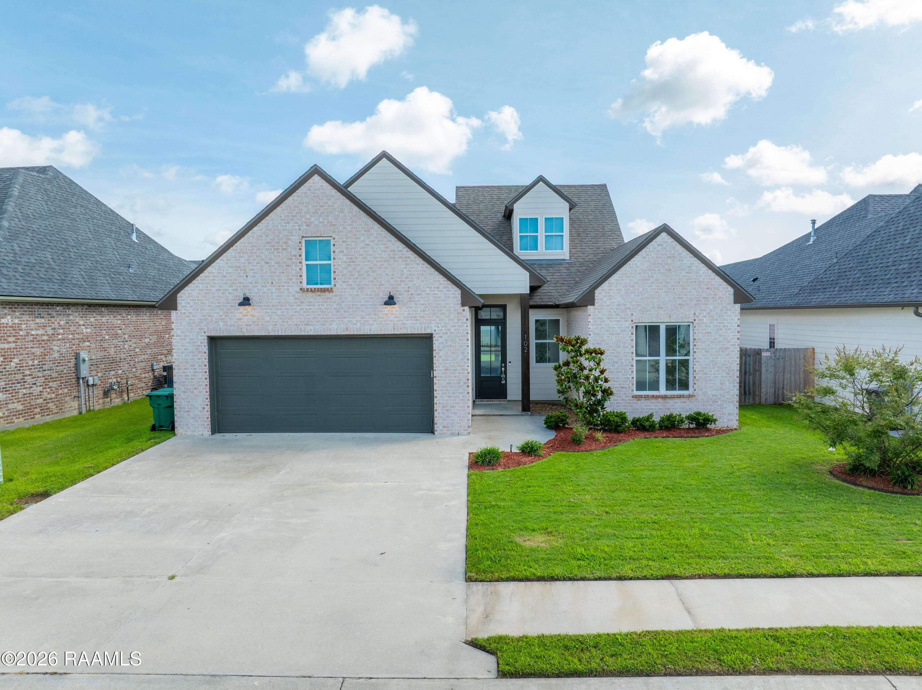 102 Queen Palm Circle, Youngsville, LA, 70592