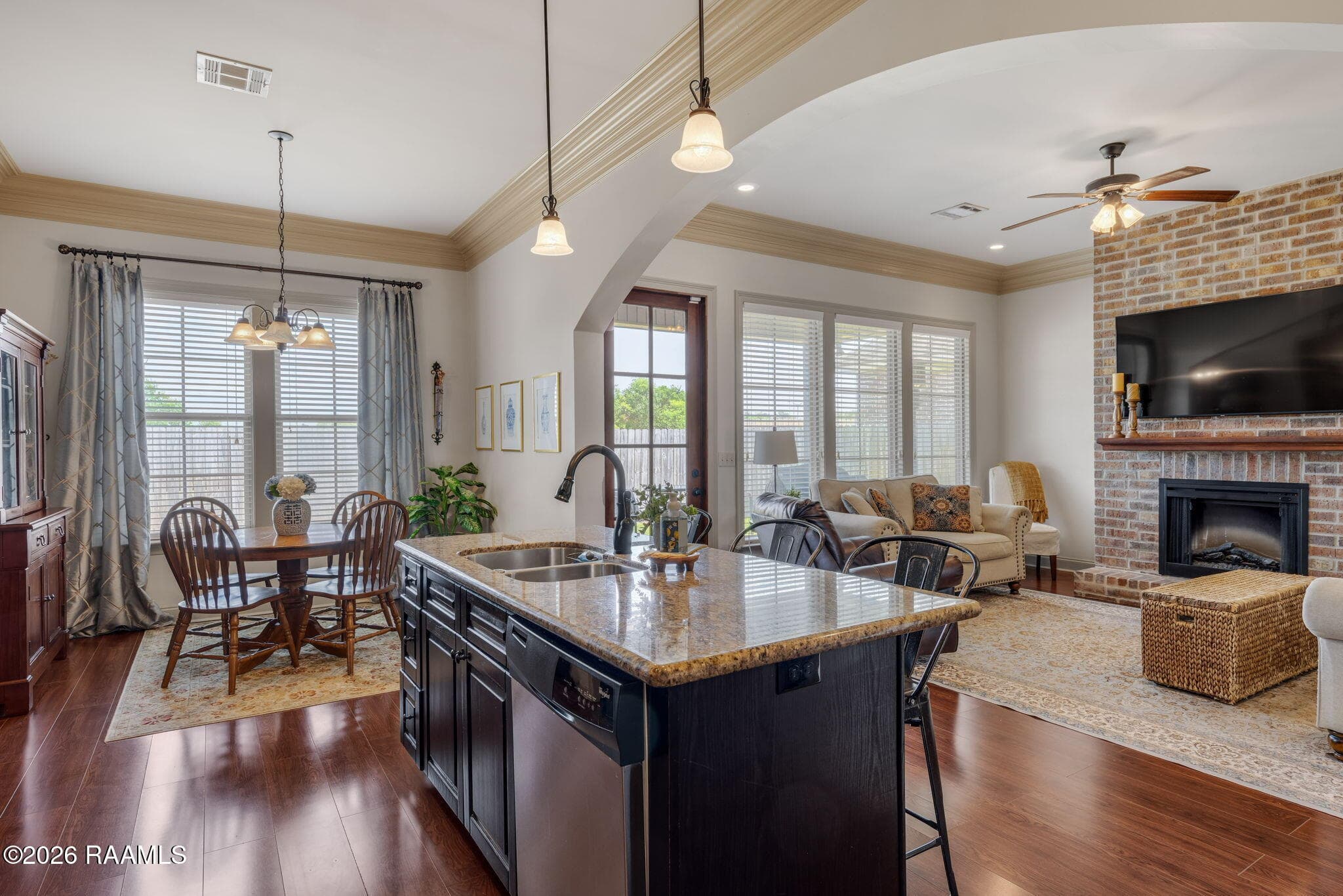 Open Kitchen