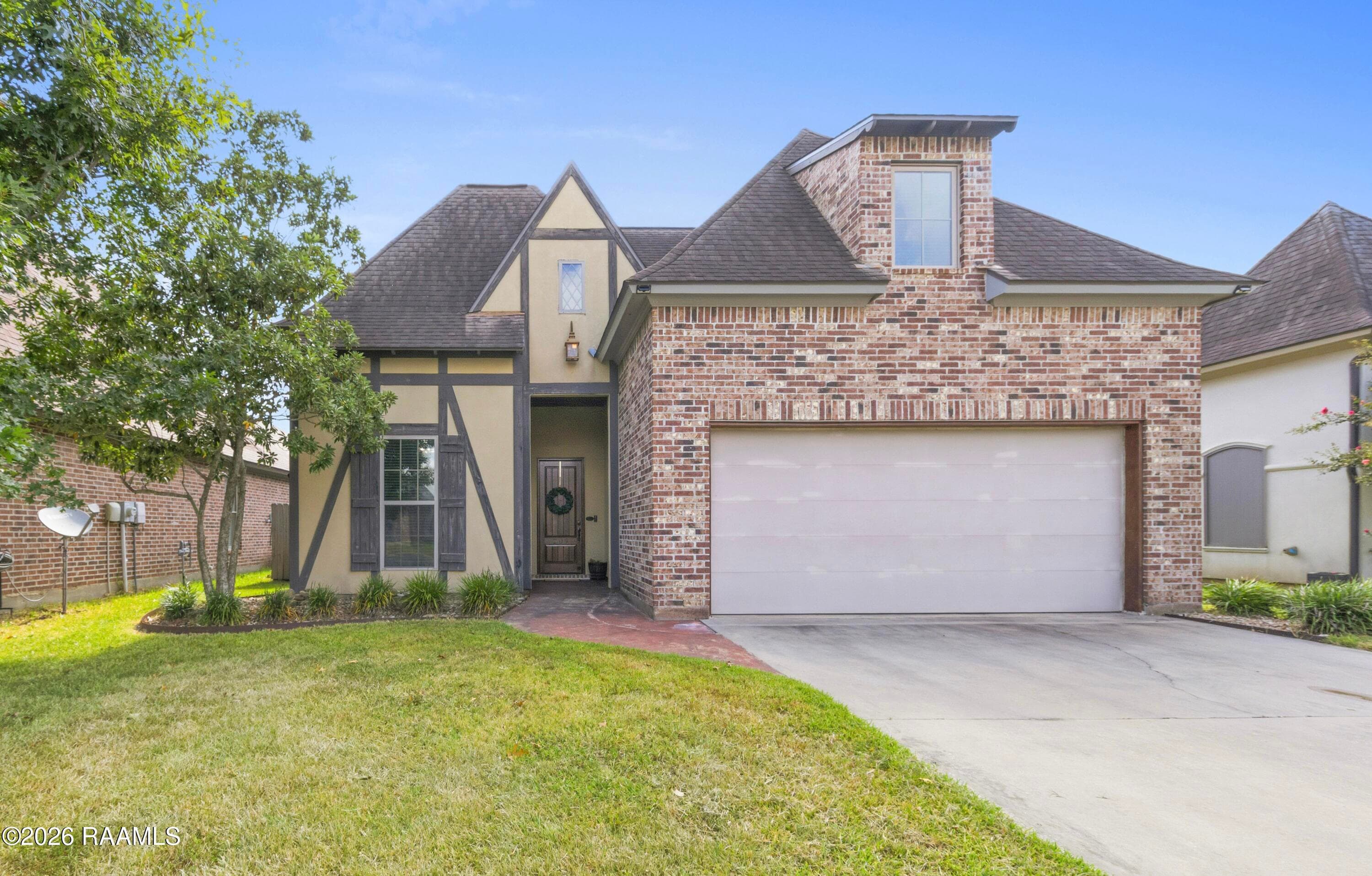 209 Golden Cypress Drive, Youngsville, LA, 70592