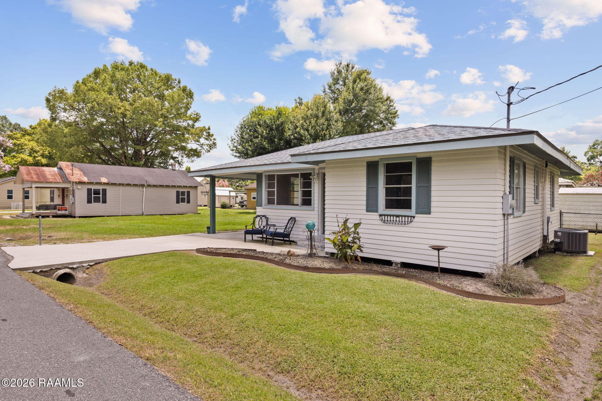 2-web-or-mls-815 Ave A-2