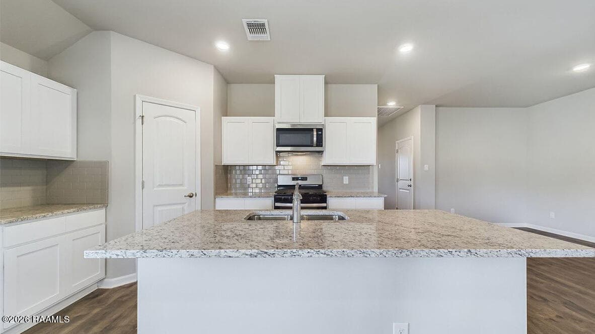 142 Lake Ridge Drive, Broussard, LA