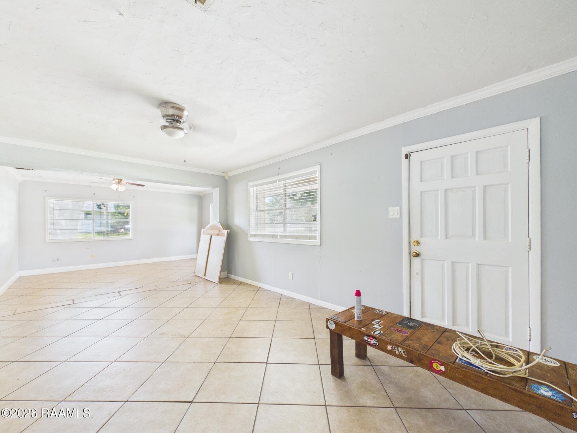 CAM06258G6-PR0140-STILL007