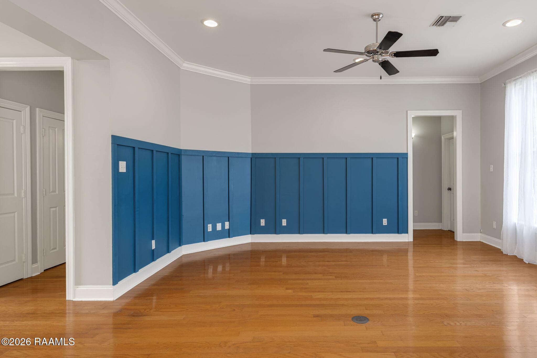 5-web-or-mls-400 Hillbrooke Dr-5