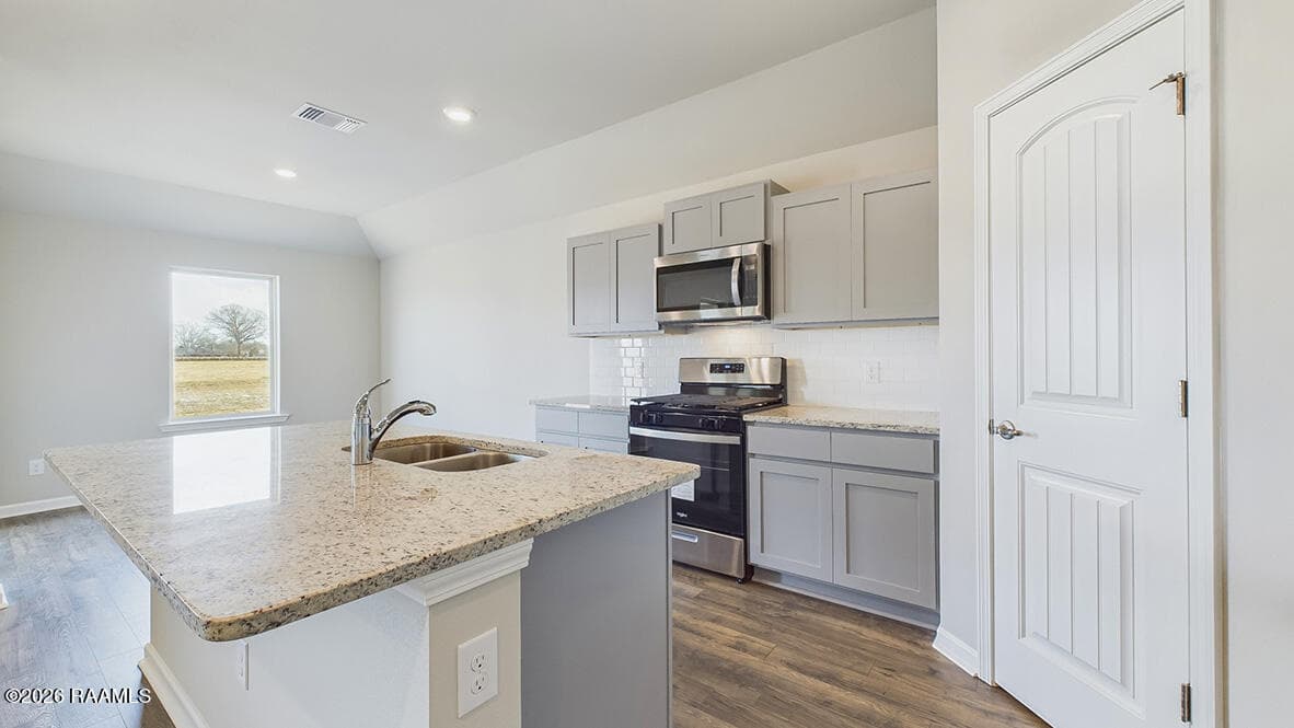 224 Crest Cove Drive, Maurice, LA