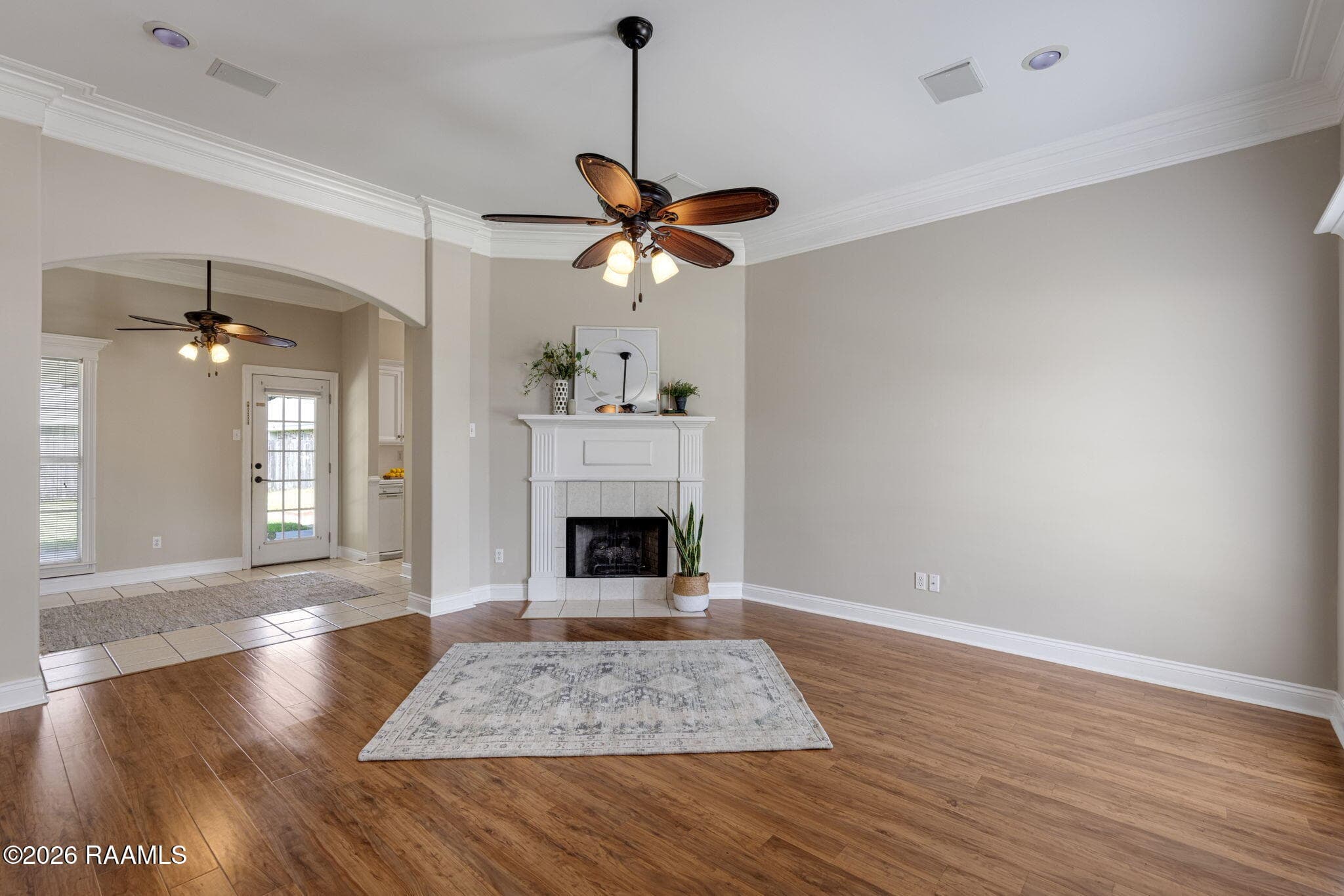 3-web-or-mls-111 Tulip Tree Ln-3