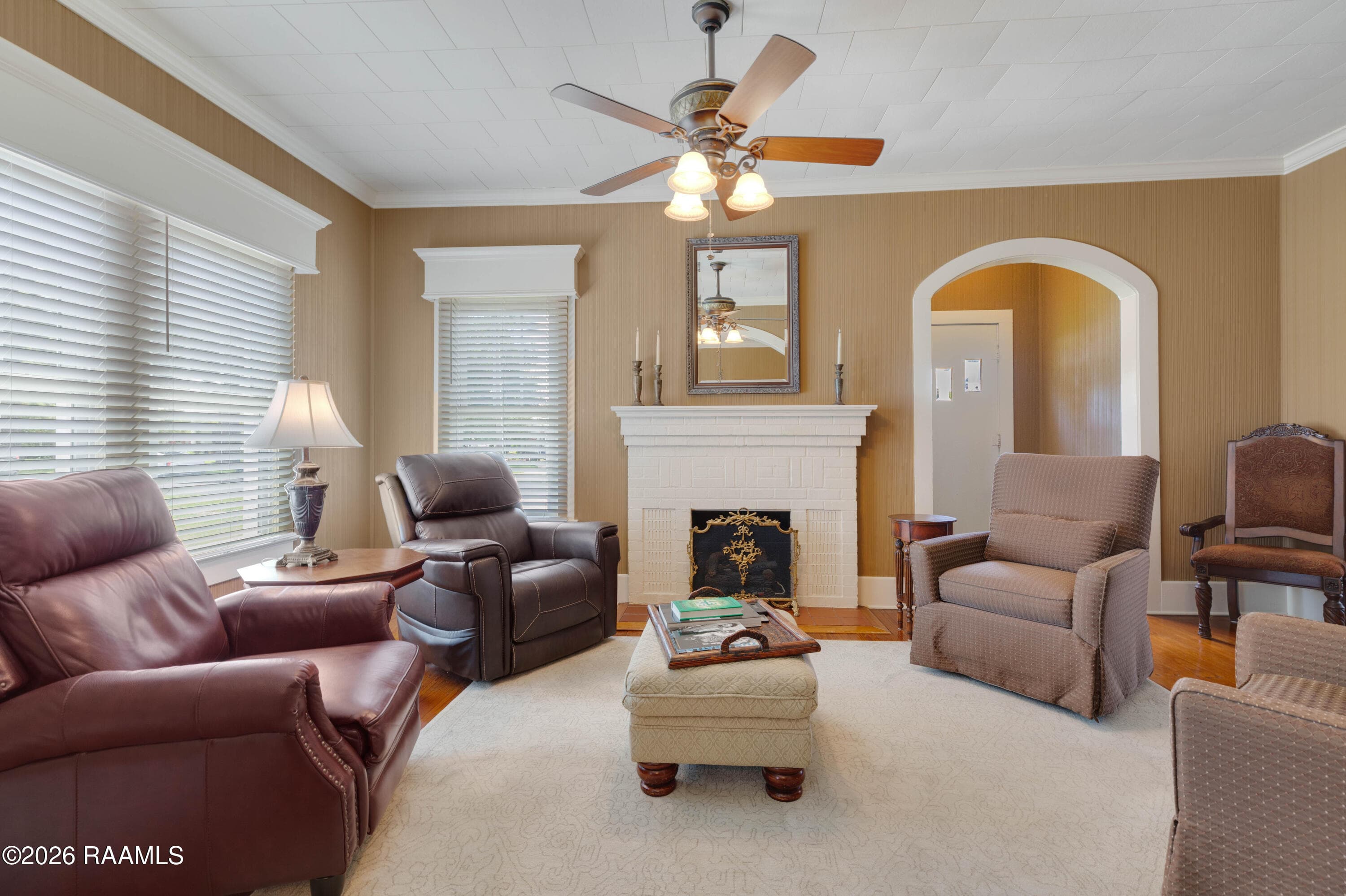 111 Poydras Breaux Bridge-7