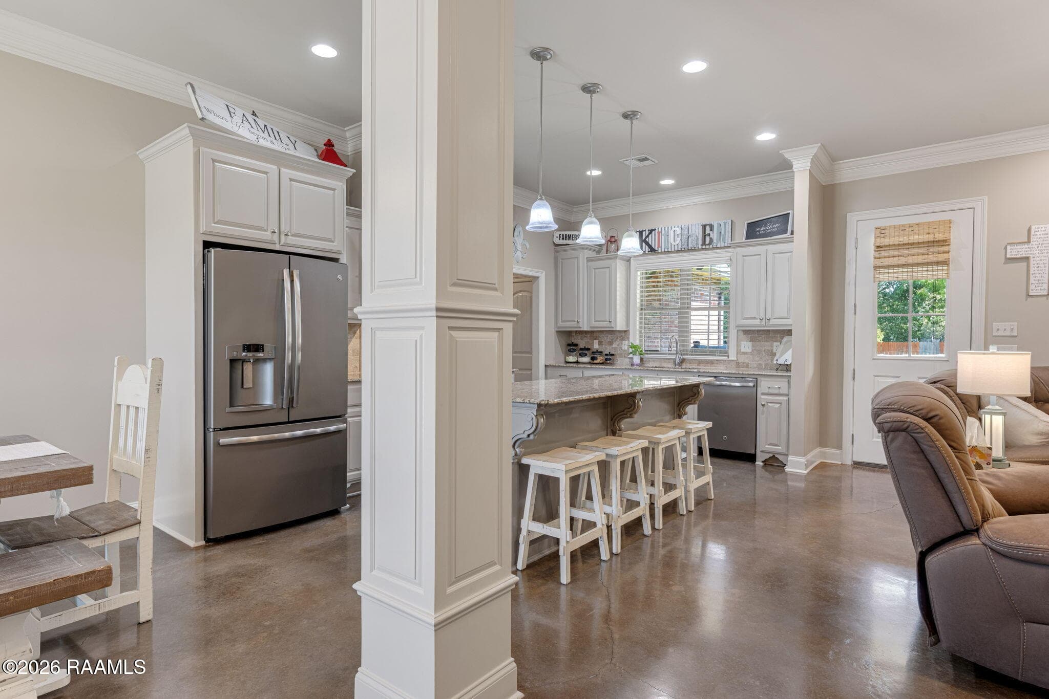 4-web-or-mls-201 Pontchartrain Dr-4