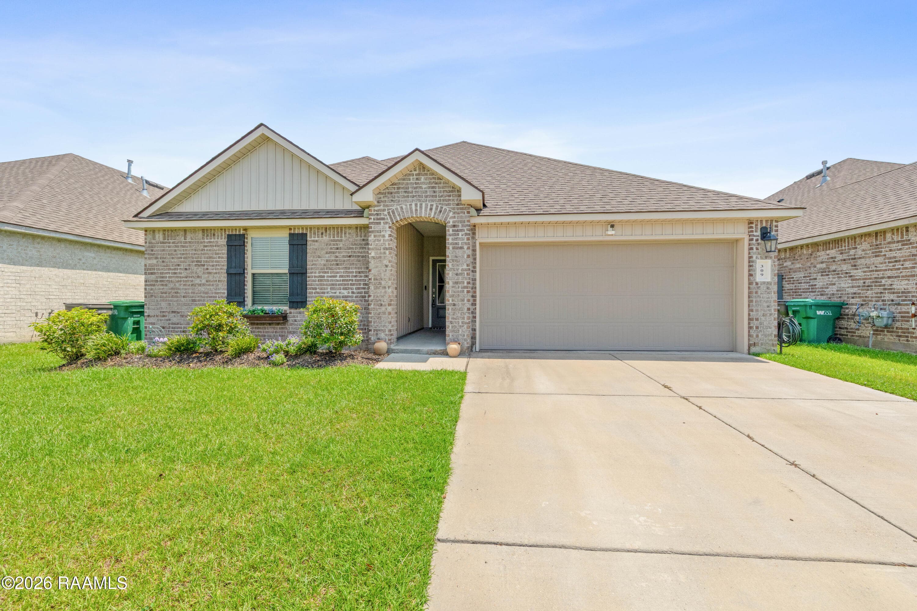 309 Broussard Hill Drive, Broussard, LA, 70518