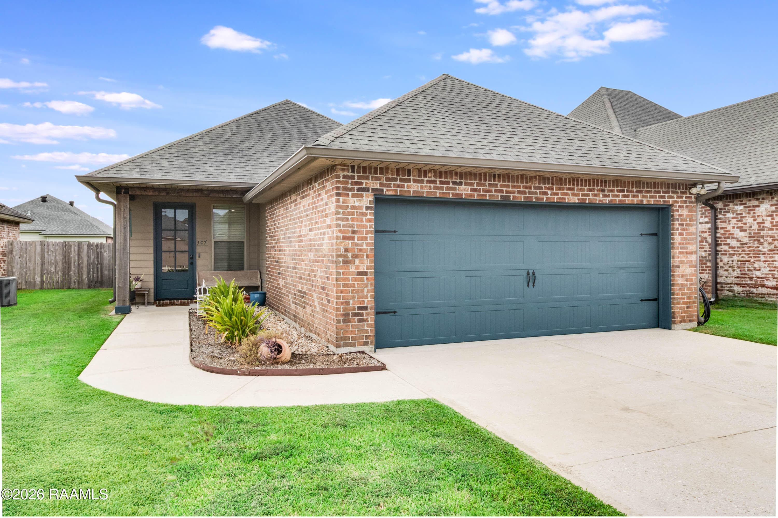 107 Cedar Mound Lane, Youngsville, LA, 70592