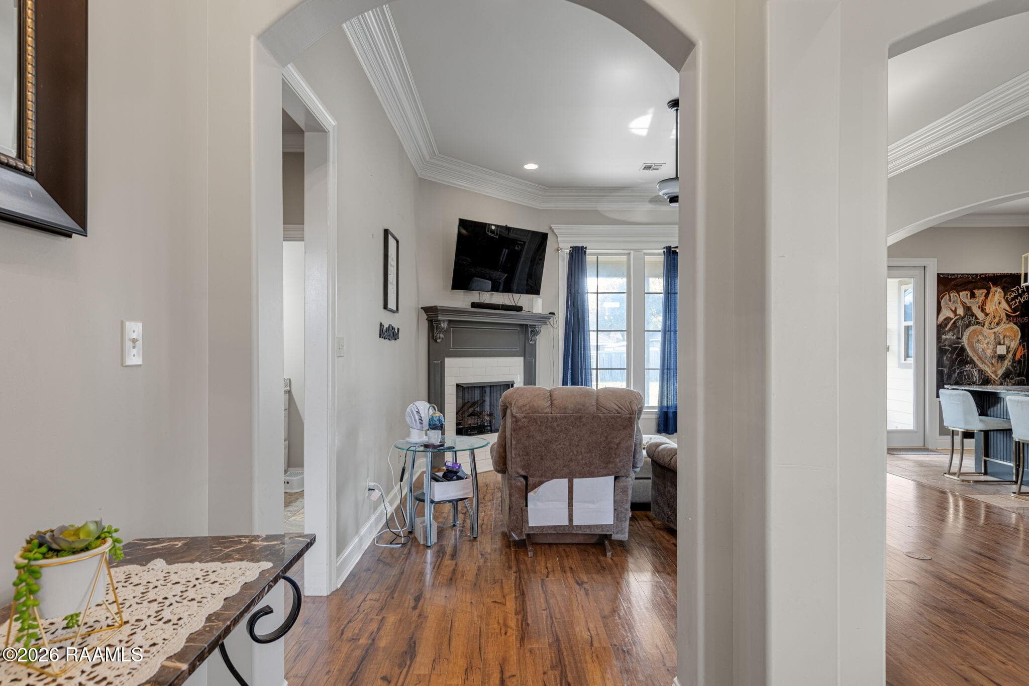 4-web-or-mls-207 Beringer Dr-4