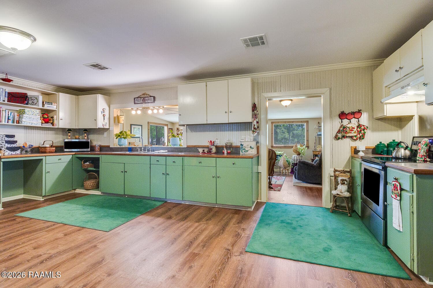 1045 Melrose-6