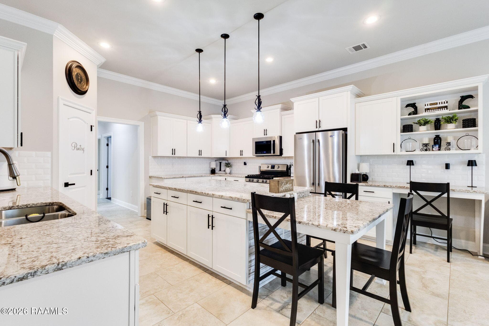 32-web-or-mls-106 Paige Place Ave-1
