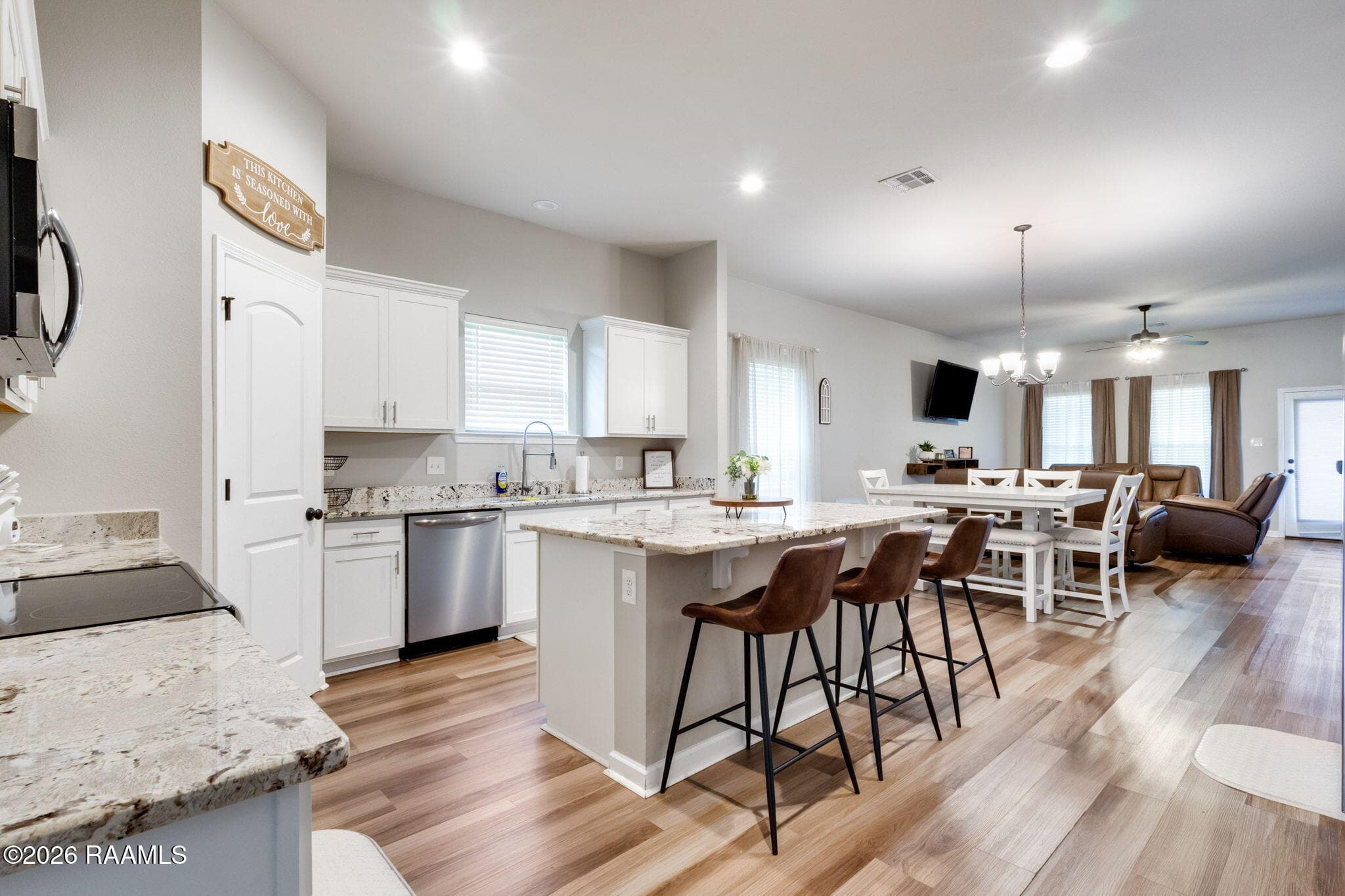 3-web-or-mls-311 Stanwell Ave-2