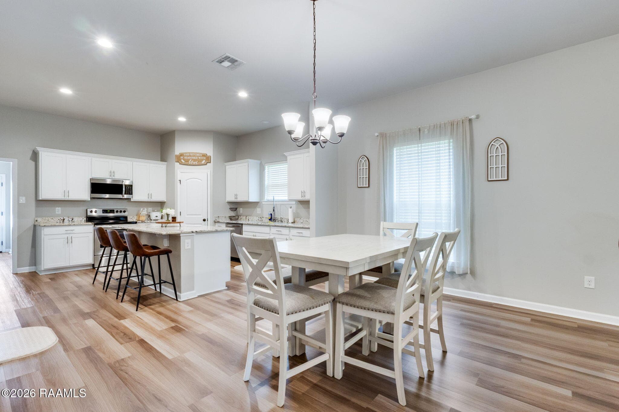 5-web-or-mls-311 Stanwell Ave-4