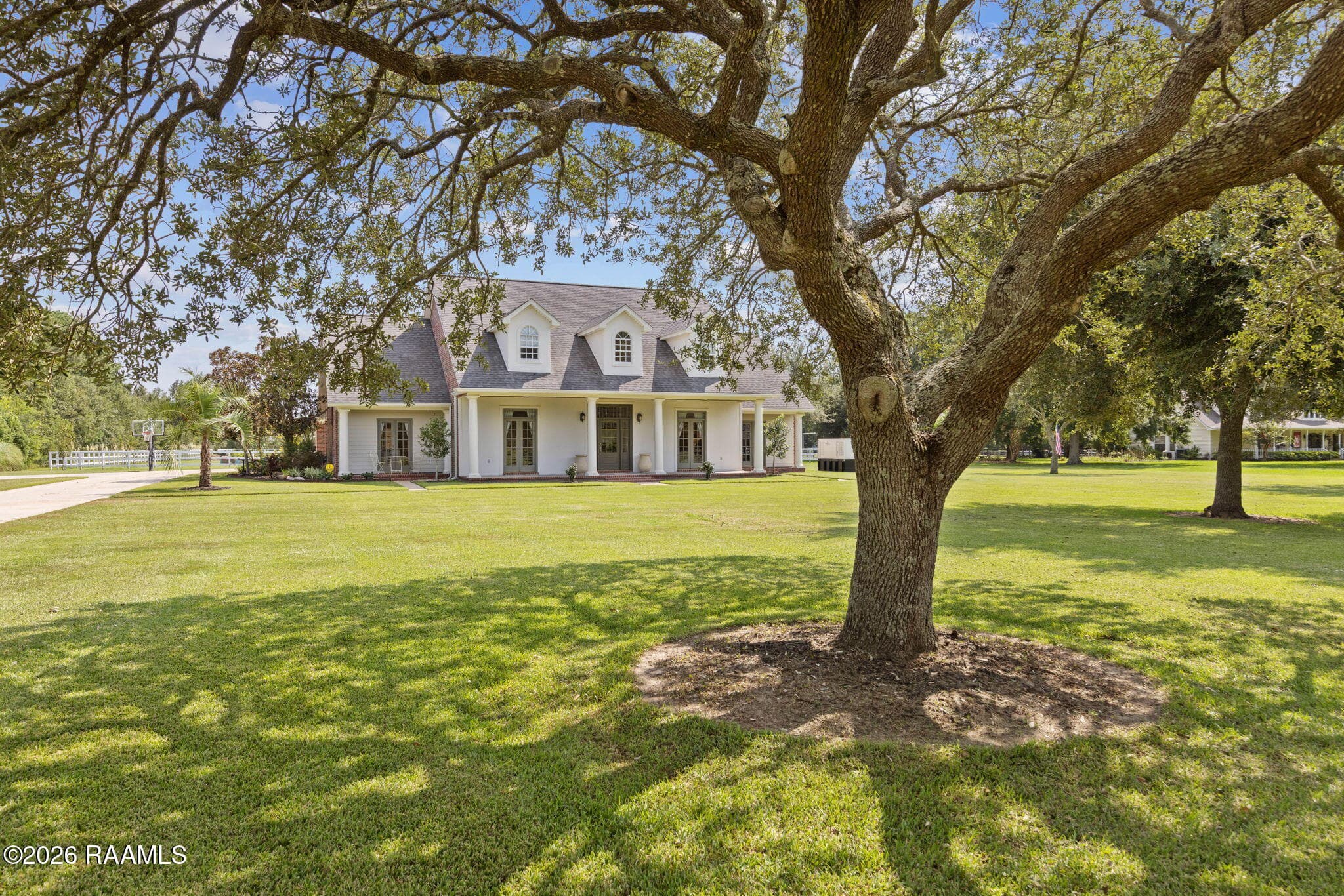 3-web-or-mls-411 Copperfield Way-3