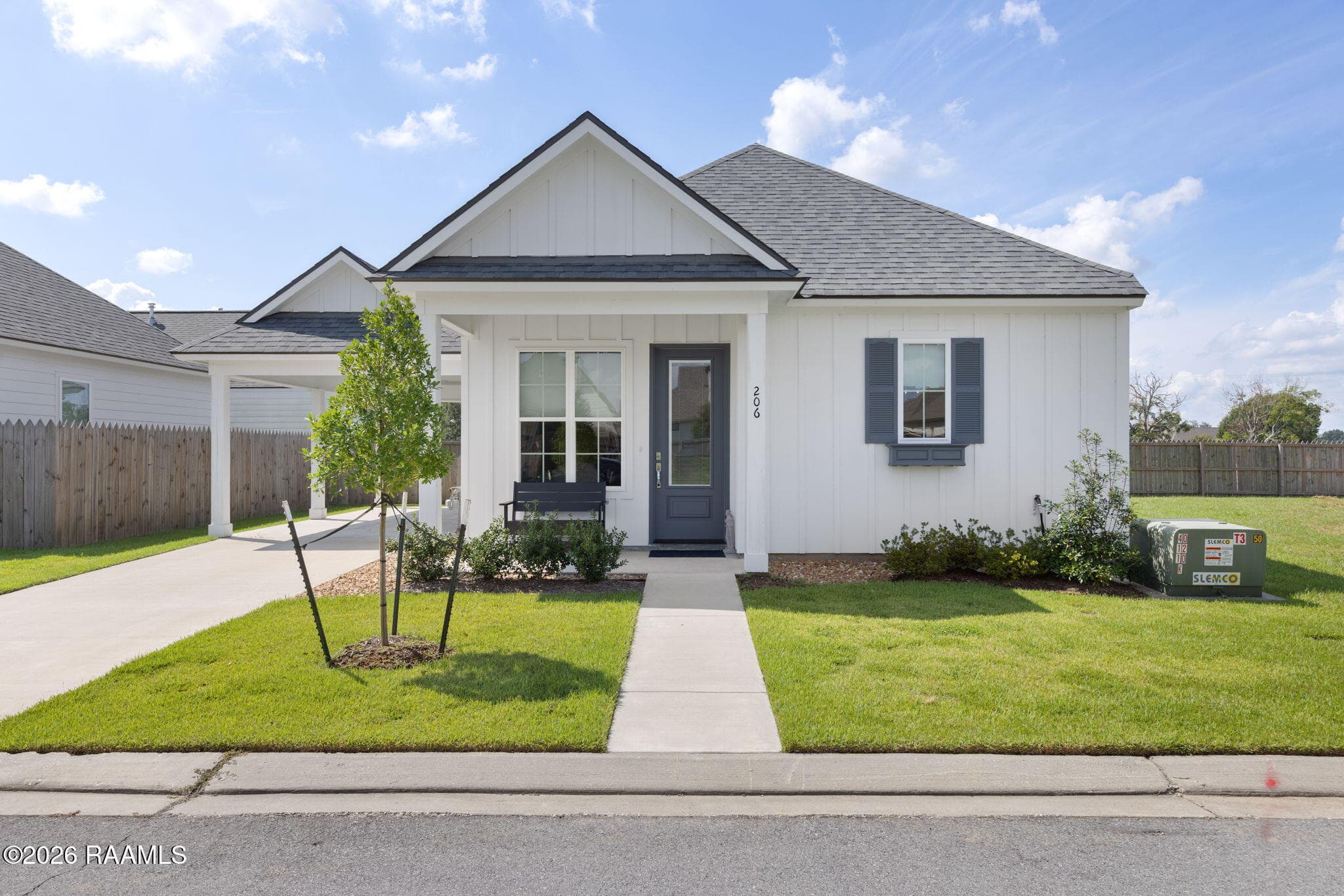 206 Silver Star Court, Broussard, LA, 70518