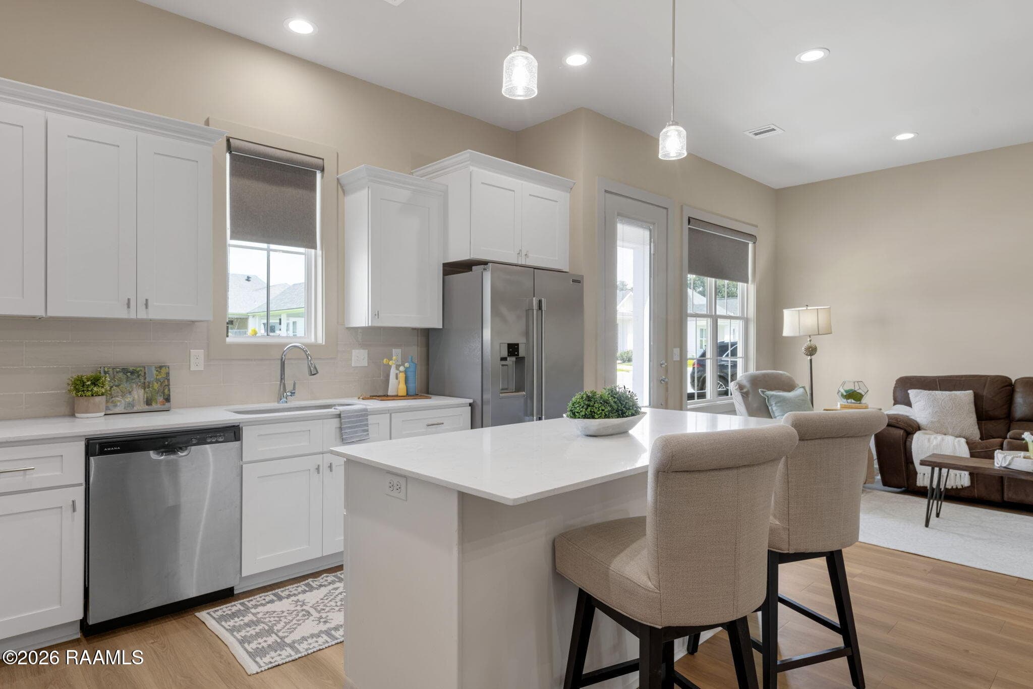 11-web-or-mls-206 Silver Star Ct-11