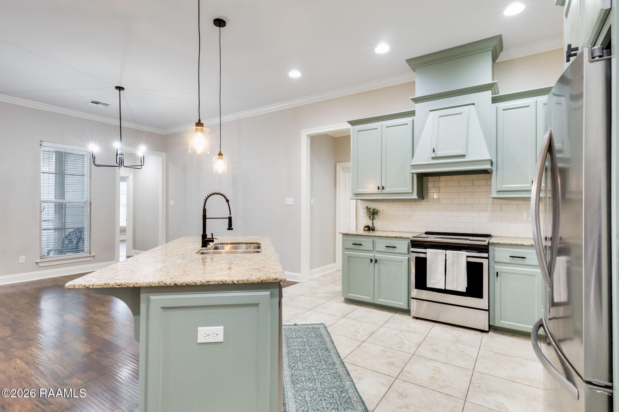 lots of cabinets