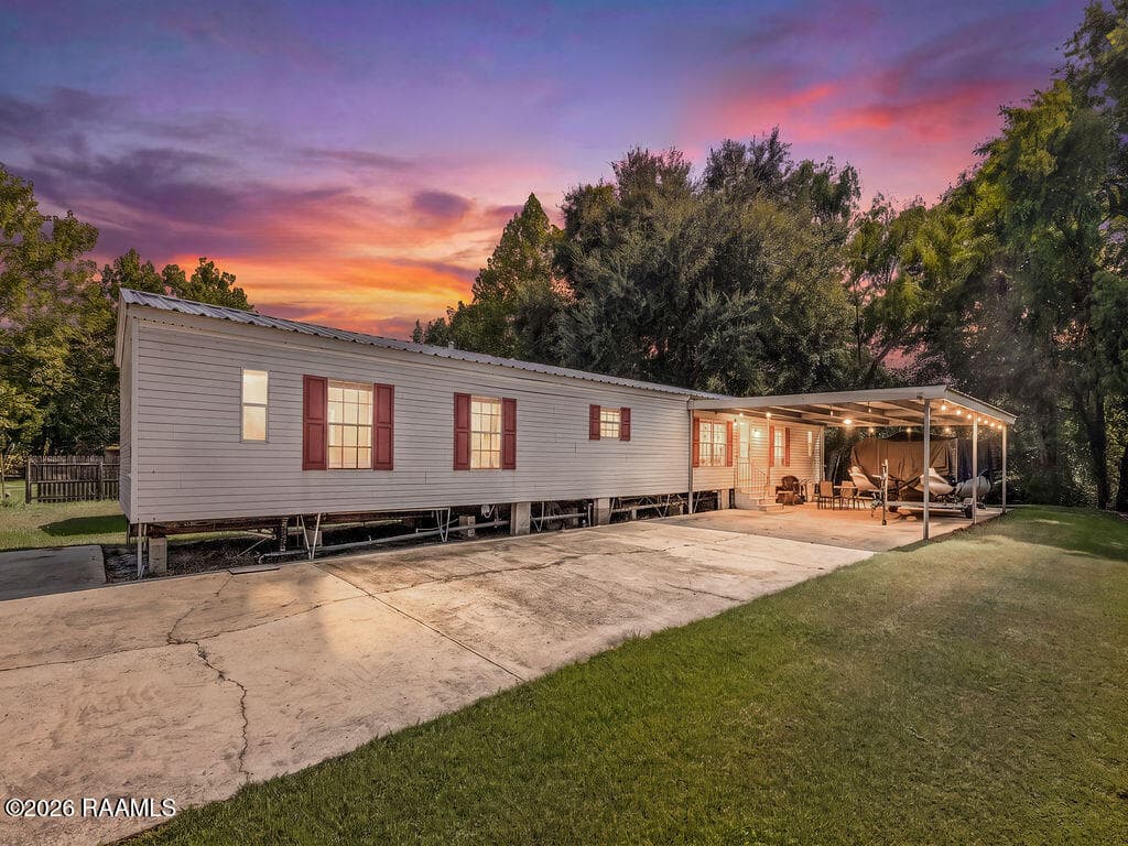 1049 Jean Lafitte Street, Breaux Bridge, LA, 70517