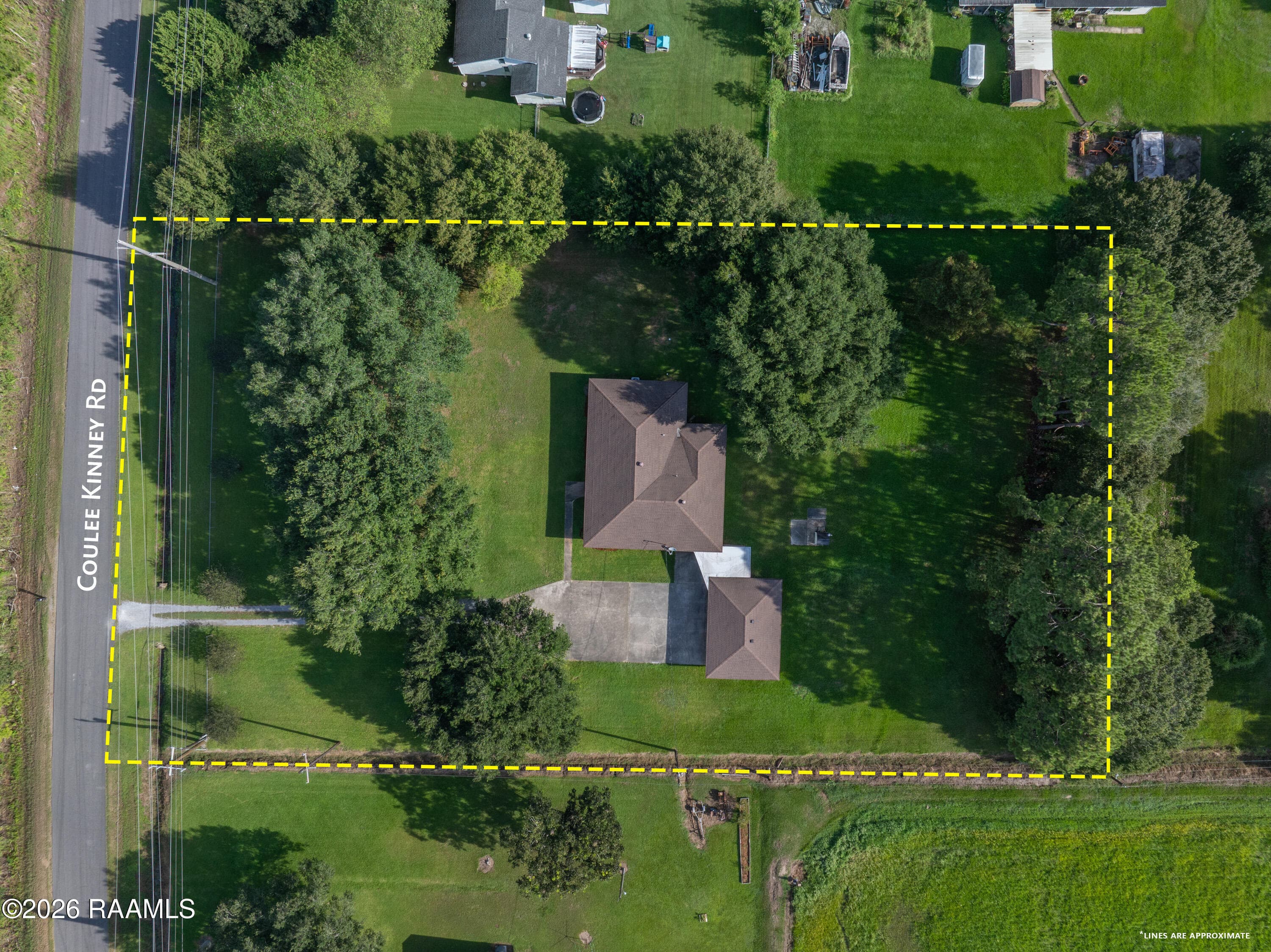 9425CouleeKinney-Outlines top of the hou