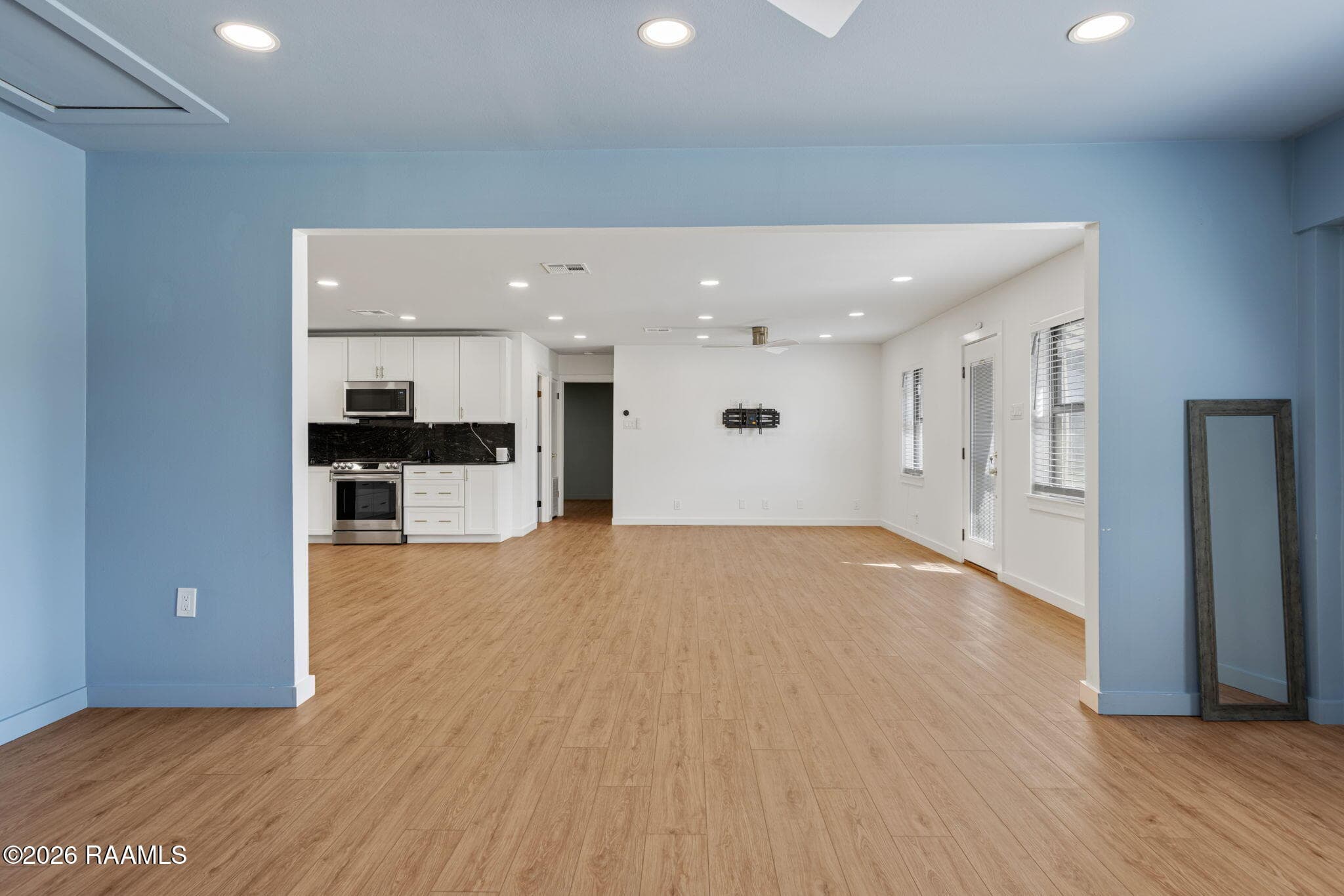 4-web-or-mls-110 Tison Rd-4
