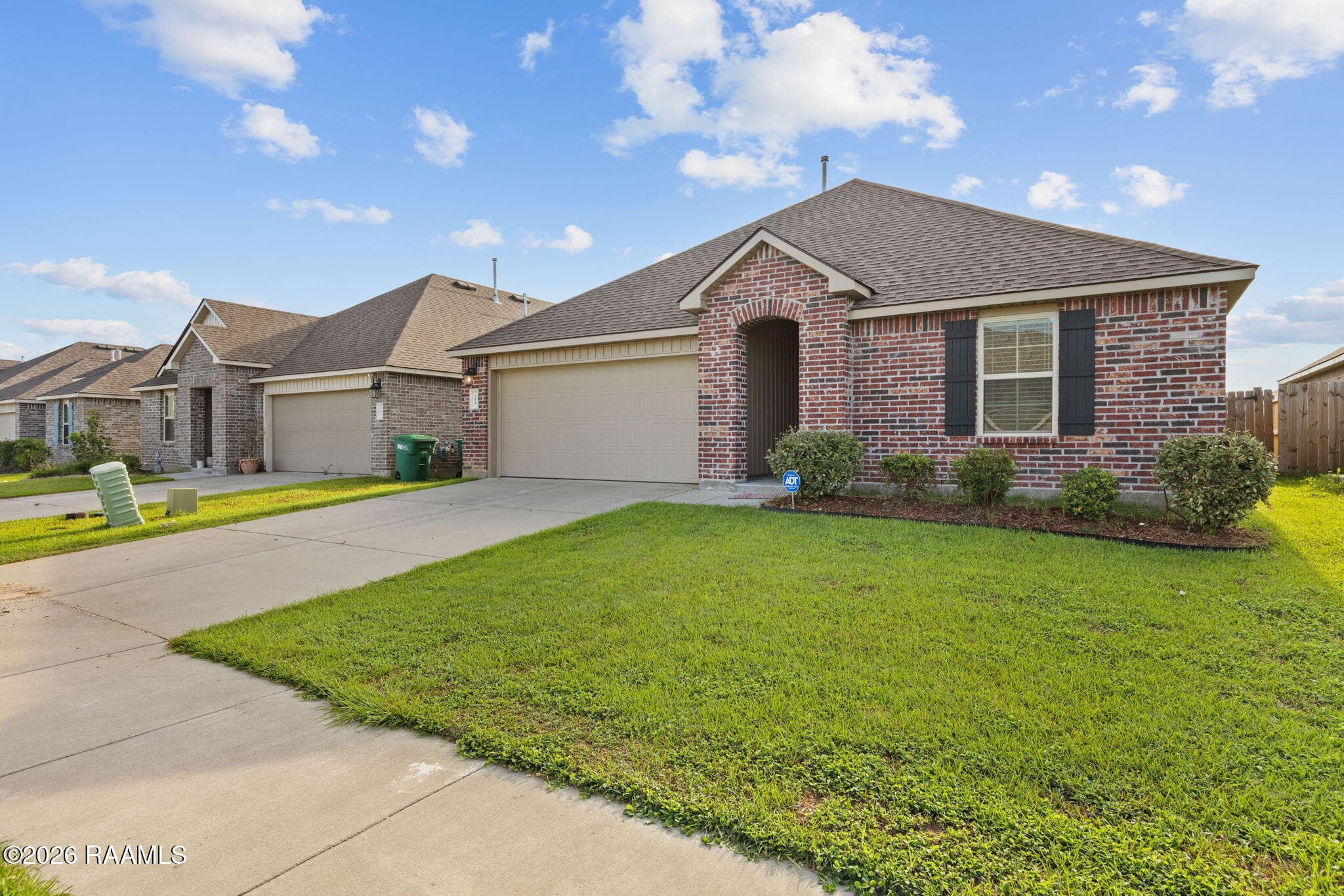 2-web-or-mls-409 Broussard Hill Dr-2