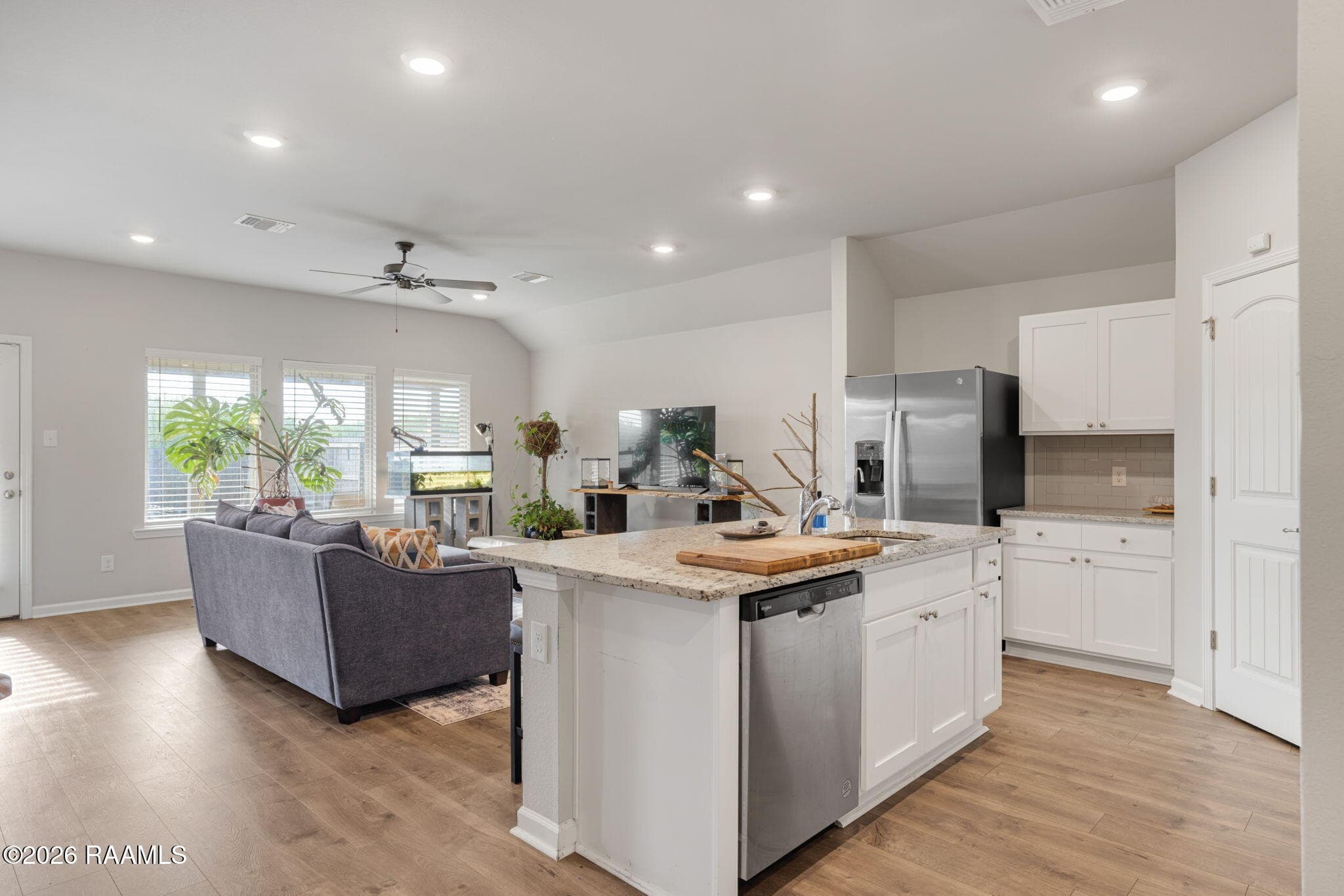 5-web-or-mls-409 Broussard Hill Dr-5