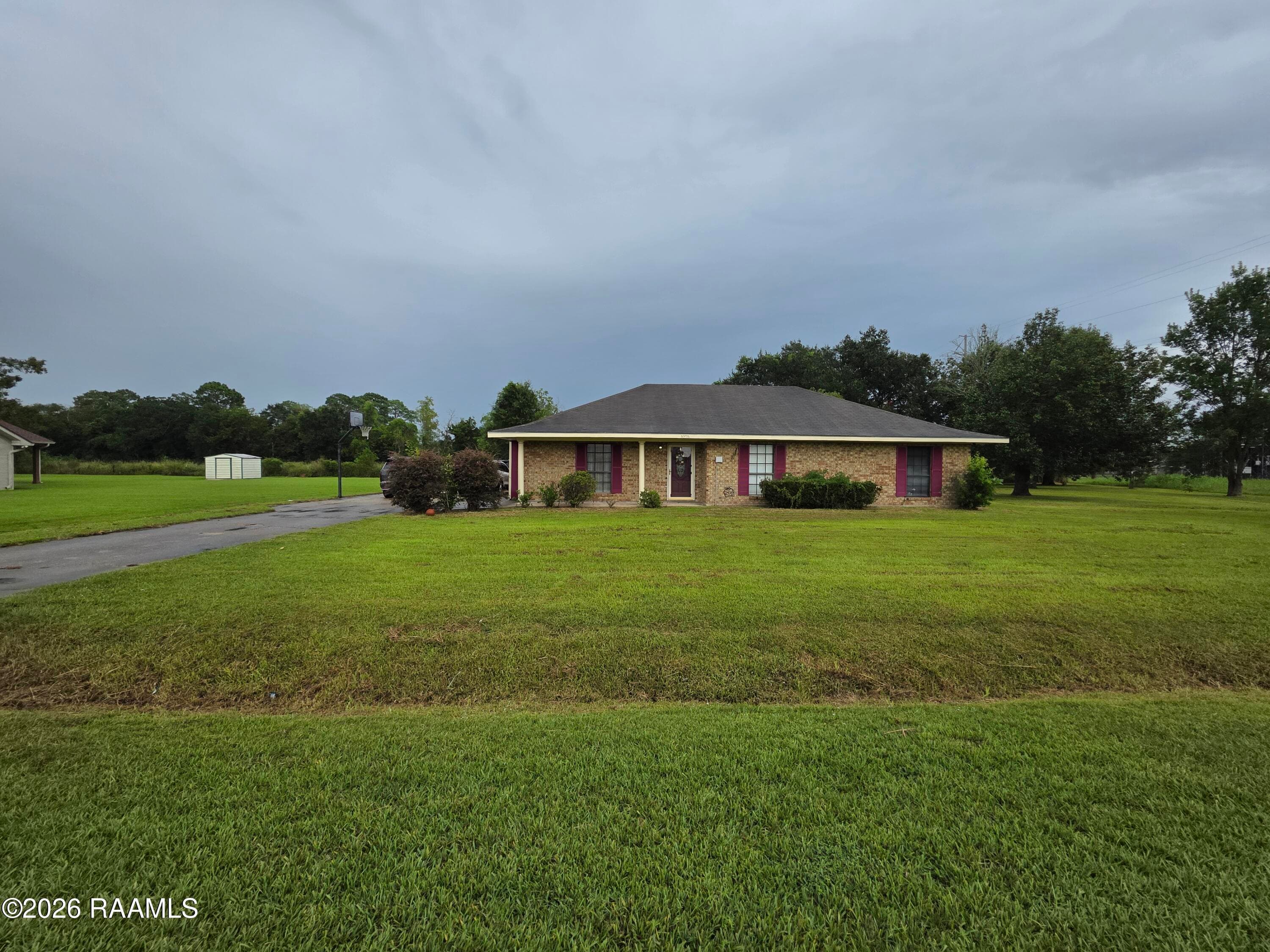 1025 Sugarland Drive, Breaux Bridge, LA, 70517