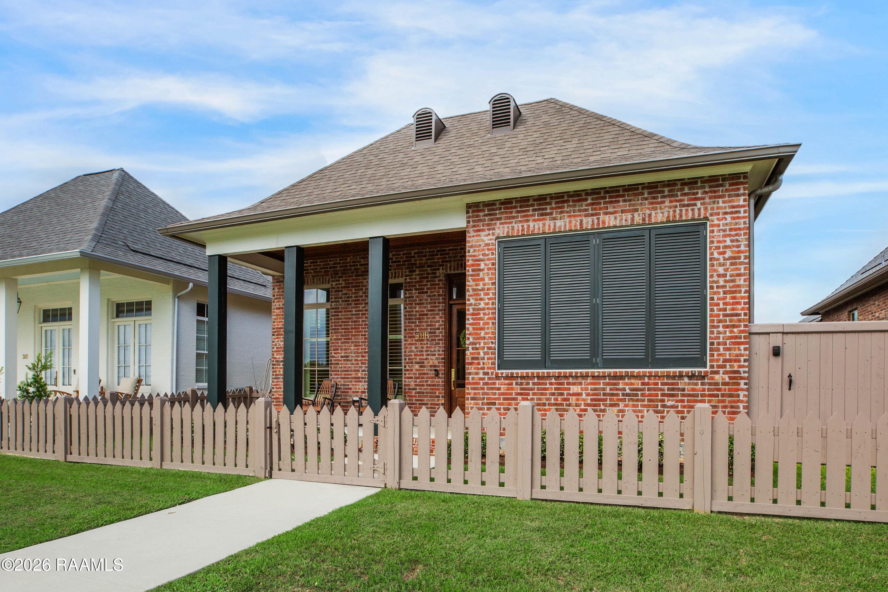 311 B Villager Landing Scott-2